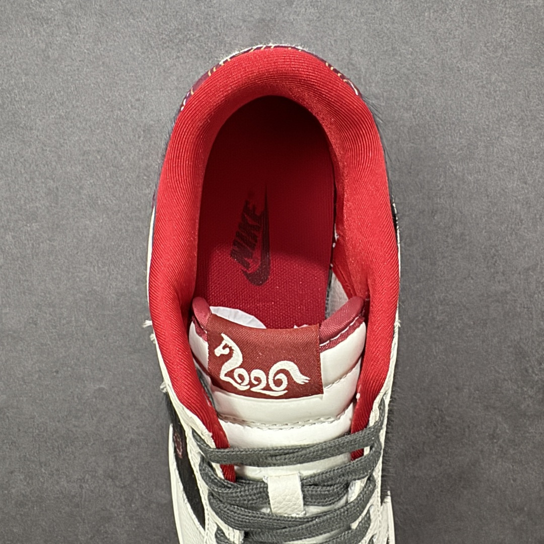 图片[7]-【定制版】Nike SB Dunk Low 马年联名限定 白黑马毛 高端定制 低帮休闲板鞋 #特殊定制材料 黑白拼接鞋面融合细腻马毛质感，搭配复古米白皮革，层次丰富又高级。 货号：DS6608-021 尺码：36 36.5 37.5 38 38.5 39 40 40.5 41 42 42.5 43 44 44.5 45-选品中心