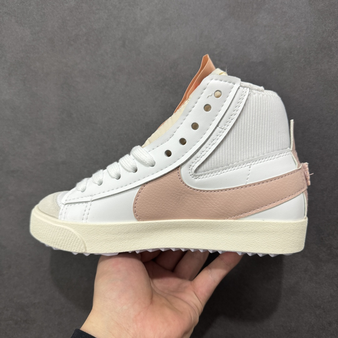 图片[2]-特价【公司级】Nike Blazer Mid ‘77 jumbo ”解构设计 中帮 板鞋 男女同款 白蓝 经典百搭中帮开拓者休闲运动板鞋 真硫化铝楦制作 原厂布料拼接 独家裁片完美鞋型 台湾进口软感荔枝头层皮 原盒真标 正确环保中底 货号：DQ1471-101 尺码：36 36.5 37.5 38 38.5 39 40 40.5 41 42 42.5 43 44 45-选品中心