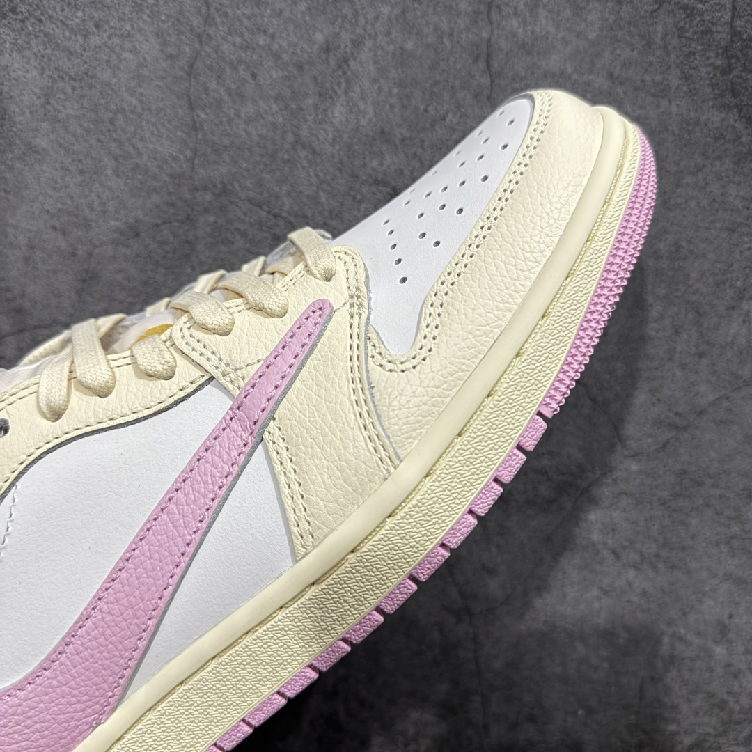 图片[6]-【FK纯原】Travis Scott x Air Jordan AJ1 Low OG SP TS联名白浅粉倒钩低帮 DZ4137-206DM7866-200 正确版本 正确细节做工 爱心织唛标 情人节鞋垫 知名大厂出品 纯原第一梯队版本 产品品控稳定性领先行业 各方面均可对飙市面通货版 SZ原厂全套原楦原纸板冲刀磨具开发 原厂皮料加持 原厂港宝加持定型后跟R度完美 同源原厂电绣 鬼脸飞翼针数密度立体效果一致 百分百一致原鞋 原厂拉帮工艺 针距密度一致 后跟弧度收口自然不对折 极致一眼正品既视感 进口玻璃冲刀皮料裁剪零毛边 全鞋电脑针车工艺 品控清洁度最高QC检验标准 免检产品 原厂订购鞋盒、鞋标、防尘纸、鞋撑、鞋带 追求极致的原厂味道 尺码：36-48.5-选品中心