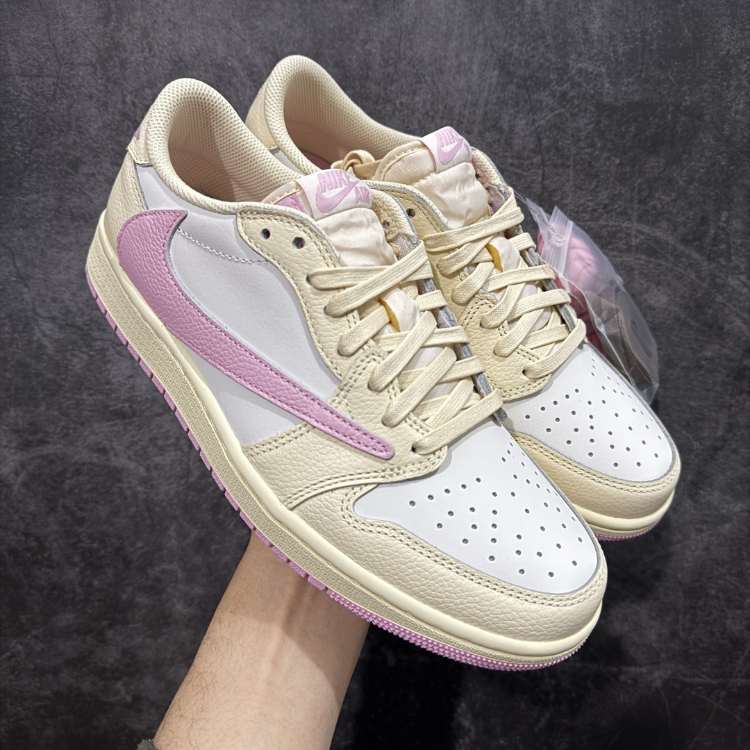 【FK纯原】Travis Scott x Air Jordan AJ1 Low OG SP TS联名白浅粉倒钩低帮 DZ4137-206DM7866-200 正确版本 正确细节做工 爱心织唛标 情人节鞋垫 知名大厂出品 纯原第一梯队版本 产品品控稳定性领先行业 各方面均可对飙市面通货版 SZ原厂全套原楦原纸板冲刀磨具开发 原厂皮料加持 原厂港宝加持定型后跟R度完美 同源原厂电绣 鬼脸飞翼针数密度立体效果一致 百分百一致原鞋 原厂拉帮工艺 针距密度一致 后跟弧度收口自然不对折 极致一眼正品既视感 进口玻璃冲刀皮料裁剪零毛边 全鞋电脑针车工艺 品控清洁度最高QC检验标准 免检产品 原厂订购鞋盒、鞋标、防尘纸、鞋撑、鞋带 追求极致的原厂味道 尺码：36-48.5-选品中心