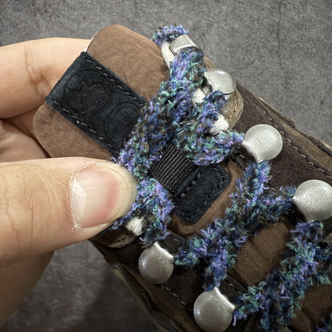 图片[6]-【纯原M版】BASKETCASE x New Balance U204LBC1 NB204L新百伦新款舒适百搭耐磨轻便低帮生活休闲鞋 男女同款 联名棕色 原档数据独立私模大底 唯一正确三层组合大底 特高弹切片加持 百分百还原原鞋脚感 NB市场最强产物 防伪原标全套原楦原纸板原厂数据开发 全鞋电脑针车加持 原厂网布 原装进口头层翻毛皮料正确绒感卡色 正确中底拉帮中底网布细节 匠心打造 耗时两个月开发完成 工艺极其复杂难度可想而知 高端零售专供产物 尺码：36 37 37.5 38 38.5 39.5 40 40.5 41.5 42 42.5 43 44 44.5 45 45.5 46.5 47-选品中心