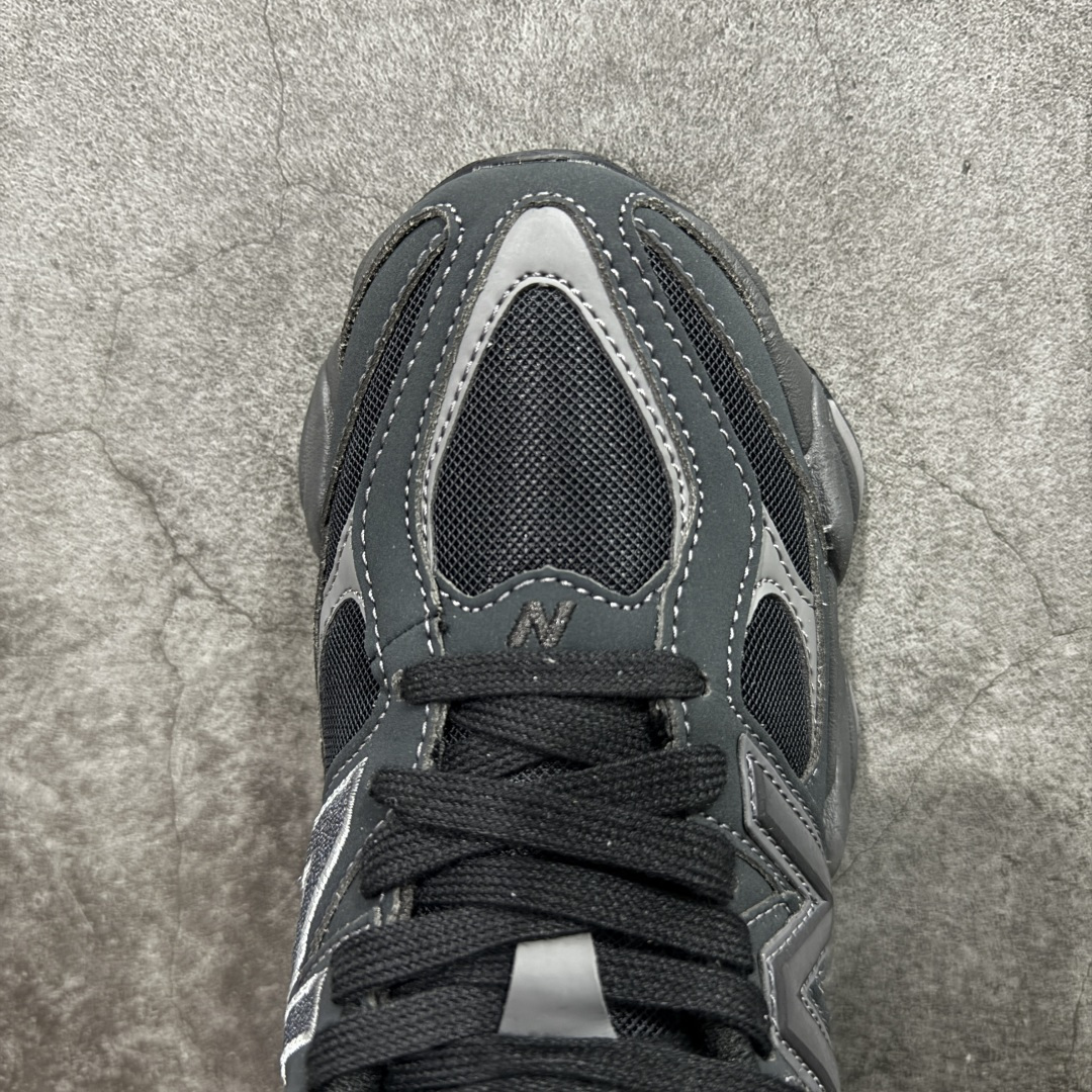 图片[5]-【纯原版】 New Balance NB9060 联名款 复古休闲运动慢跑鞋 U906079E 全套原楦原纸板原厂数据开发 进口三明治网面 原装进口翻毛皮料正确绒感卡色 正确中底拉帮中底网布细节 原厂标裁 带紫光防伪 定制后跟透明水晶模块 冲裁组合 大底贴合程度胶水上色把控完美 整洁度挑战全网艺术家 多道序QC把关品质完善 匠心打造 耗时两个月开发完成 工艺极其复杂难度可想而知 新开独立私模大底 全网唯一正确六层组合大底 高端零售专供产物 尺码：36 37 37.5 38 38.5 39 40 40.5 41 42 42.5 43 44 45 46.5-选品中心