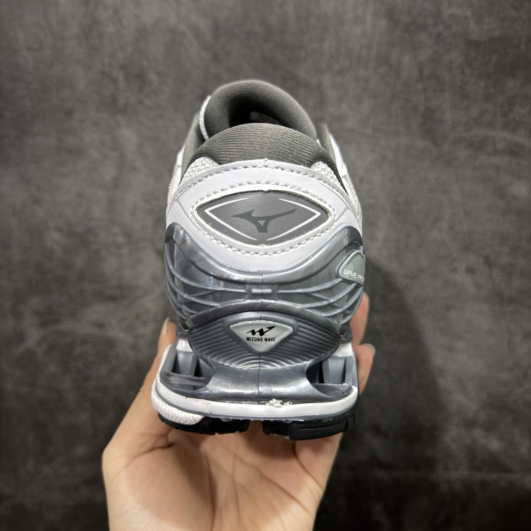图片[4]-【纯原版】Mizuno 美津侬 WAVE PROPHECY 14S 复古时尚休闲舒适运动跑步鞋 美津浓WAVE机械缓震 可以说是机械缓震跑鞋科技的翘楚有着非凡的适应性，有着充分而持久的缓震能力和轻量化设计，是一双可以陪伴我们日常训练甚至是半马比赛的跑鞋，无论是“跑步初哥”还是“精英老鸟”，只要不是比较夸张的大体重人群，都可以穿着WAVE RIDER 来跑步。如果你不知道跑步穿什么鞋，不知道给别人推荐什么鞋，那么选“美津浓 ” 尺码：36-45-选品中心