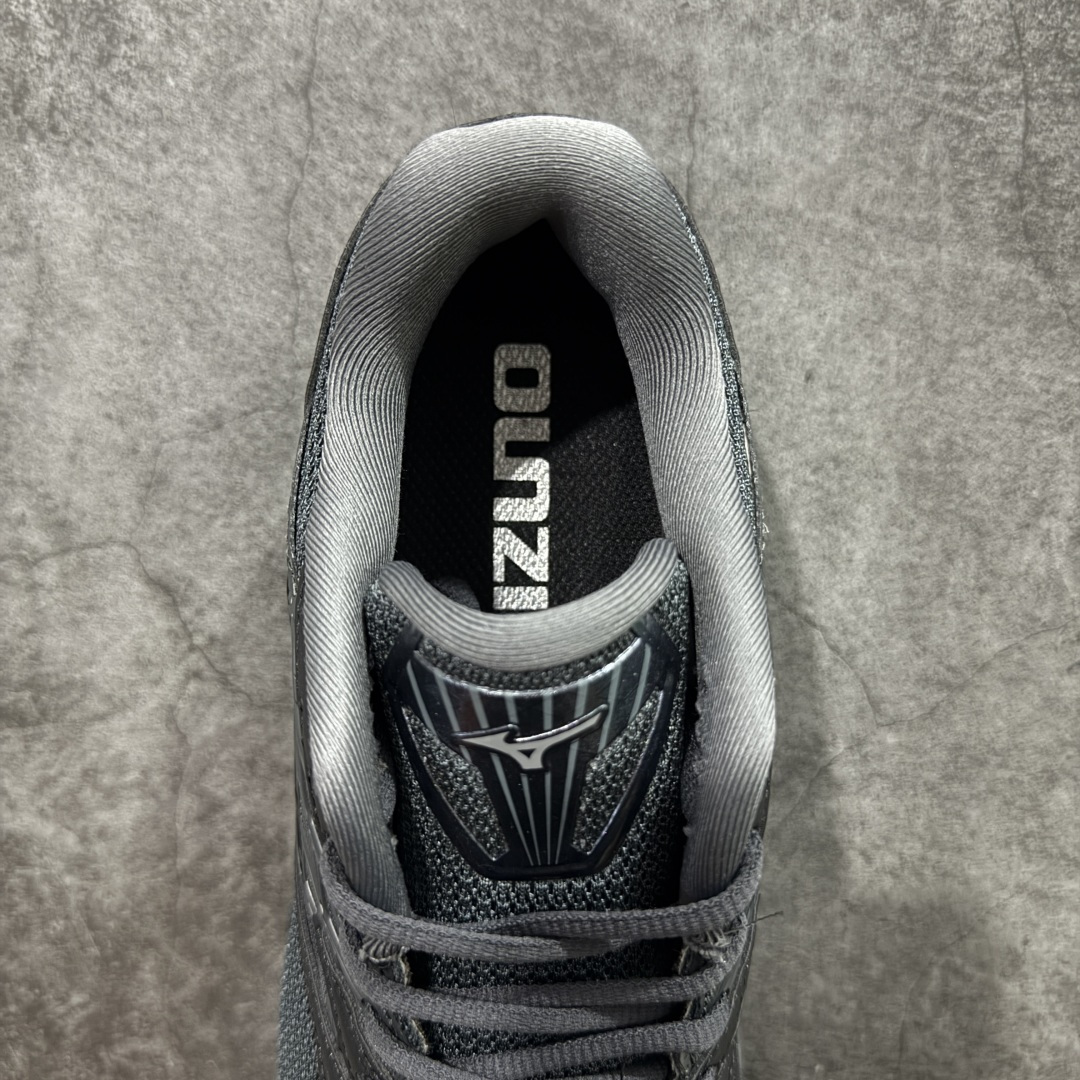 图片[8]-【纯原版】Mizuno 美津侬 WAVE PROPHECY 14S 复古时尚休闲舒适运动跑步鞋 美津浓WAVE机械缓震 可以说是机械缓震跑鞋科技的翘楚有着非凡的适应性，有着充分而持久的缓震能力和轻量化设计，是一双可以陪伴我们日常训练甚至是半马比赛的跑鞋，无论是“跑步初哥”还是“精英老鸟”，只要不是比较夸张的大体重人群，都可以穿着WAVE RIDER 来跑步。如果你不知道跑步穿什么鞋，不知道给别人推荐什么鞋，那么选“美津浓 ” 尺码：36-45-选品中心
