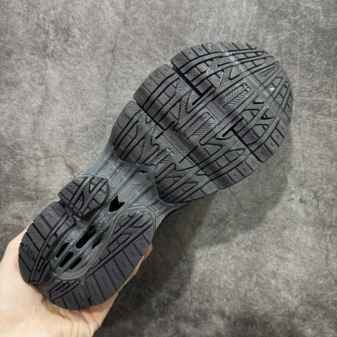 图片[9]-【纯原版】Mizuno 美津侬 WAVE PROPHECY 14S 复古时尚休闲舒适运动跑步鞋 美津浓WAVE机械缓震 可以说是机械缓震跑鞋科技的翘楚有着非凡的适应性，有着充分而持久的缓震能力和轻量化设计，是一双可以陪伴我们日常训练甚至是半马比赛的跑鞋，无论是“跑步初哥”还是“精英老鸟”，只要不是比较夸张的大体重人群，都可以穿着WAVE RIDER 来跑步。如果你不知道跑步穿什么鞋，不知道给别人推荐什么鞋，那么选“美津浓 ” 尺码：36-45-选品中心