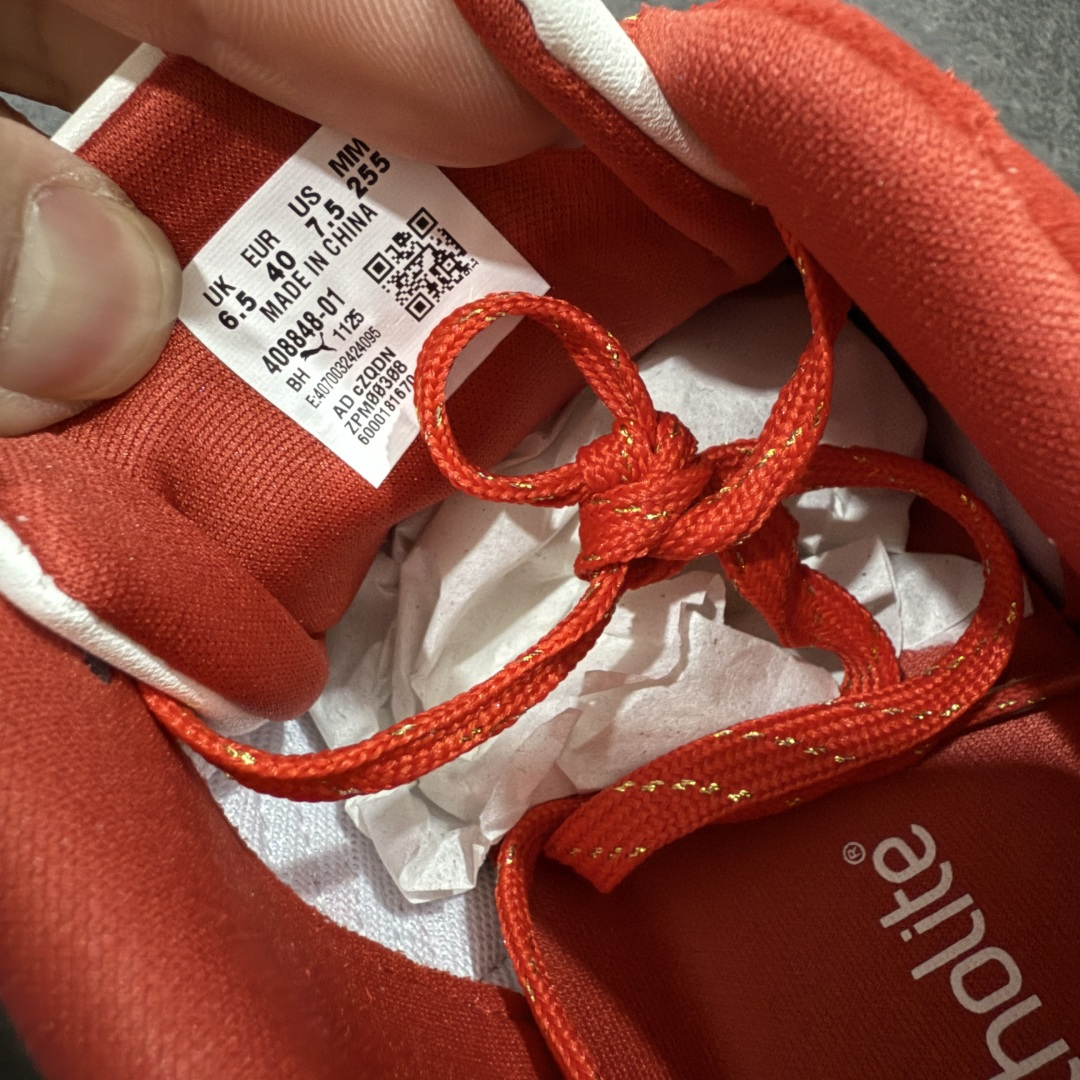 图片[7]-【CS纯原版】Puma Speedcat OG Sparco 舒适运动 防滑轻便 低帮 生活休闲鞋 男女款运动休闲鞋 马年限定 398836-31 市场第一梯队品质 版型 细节 烫金走线 完全碾压市场任意版本 欢迎对比🆚 工厂耗时3个月开发 原装档案原数据纸版楦型 采用固色翻毛皮鞋面材质(正确二次成型\’猛帮\’成型工艺🆚区别市面版本!!) 外置原数据开发轻量耐磨橡胶大底💪🏻 全球知名运动品牌PUMA宝马赛车系列 融合了宝马车队的标志性配色 以趣味十足又前卫复古的设计引领潮流 将赛道精神融入街头时尚 开启前卫竞速之旅 主打前卫复古风 Roma鞋款的鞋侧以复古的流线造型 缀以宝马经典Logo 巧妙吸睛 而Speedcat鞋款以亮眼三色条纹元素缀以舒适鞋面 赋予了独特的个性美学 演绎赛车的无尽能量 尺码：35.5-45-选品中心