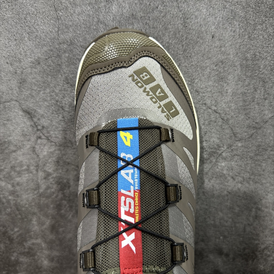 图片[5]-【纯原M版】Salomon XT-4 OG Advanced 萨洛蒙系列低帮城市越野机能透气休闲运动鞋 474425 鞋舌处附有迷你网眼袋收纳鞋绳以及下方的多色 Logo 标签 接着搭载奶油色 ACS 技术中底以及金色 TPU 塑料部件提升鞋款耐用性 中底与鞋面之间饰有海蓝色条状细节有效增添鞋款层次 最后应用黑色 Contragrip Chevron 外底完成鞋款设计 这次配色颇为高调 两款配色均以绚丽的渐变设计呈现 一款以粉紫渐变主打 另一款以黄绿渐变呈现 视觉效果相当吸睛 鞋面的使用玻璃纤维覆盖物加固 并通过细绳扣系带系统进行锁定 Salomon 的品牌logo 出现在脚后跟和前掌部位 中底虽然偏薄 但非常耐用 与模压塑料ACS 框架以及致密AC2 Muscle 鞋底单元结合 能够提供出色的支撑力和缓冲性 尺码：36 36.5 37 38 38.5 39 40 40.5 41 42 42.5 43 44 44.5 45-选品中心