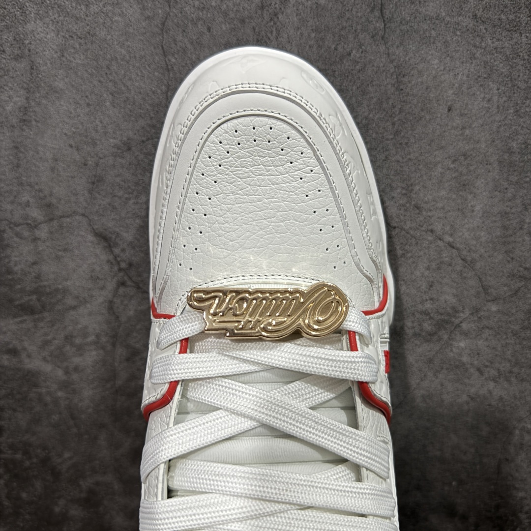 图片[5]-【天花板/Goat版】 市场最强版 没有之一的存在💪🏻 Louis Vuitton LV Trainer 系列全新版上架 手里有正品的可以对比下🆚懂货的看细节‼️ 此版品质是市场从未达到的新高度！ 整体版型 皮料 牛仔布的色差 压花纹路清晰度 后跟版型等等 都可以自行对比[机智]吊打市场所有货，怒甩十条街的那种，直接来正品对比图🆚，欢迎拿市场各大工厂的货来对比！ 尺码：35-45码-选品中心