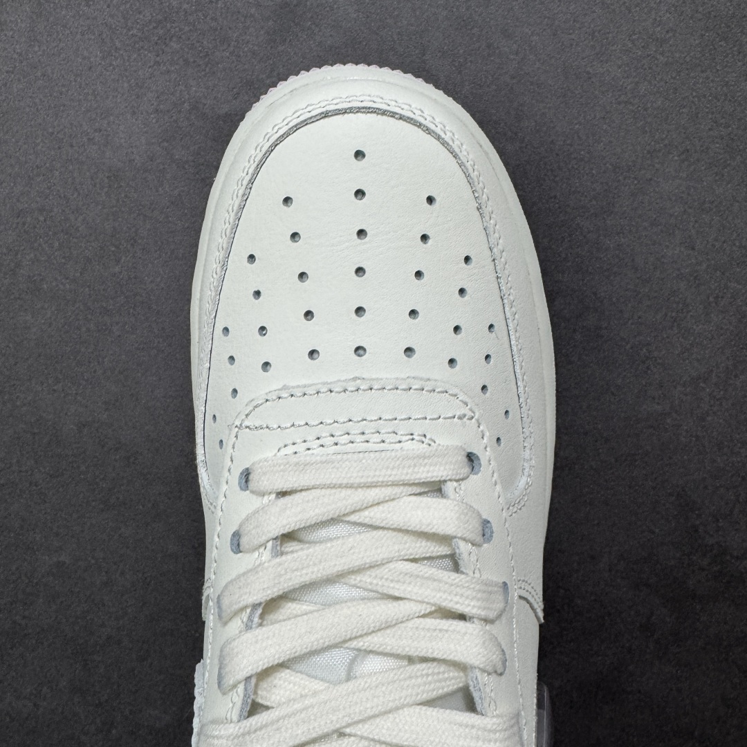 图片[8]-【公司级】Nike Air Force 1 米白紫 幻彩渐变 Swoosh：透明紫粉渐变 Logo，不同角度折射出梦幻光泽，低调中暗藏小心机。 温柔撞色搭配：米白荔枝纹皮革鞋身，搭配淡紫色水晶外底，自带春日氛围感。 精致细节点缀：鞋后跟刺绣 Nike Air 标识，内衬透气网布，颜值与舒适兼顾。 经典 Air 气垫：AF1 标志性缓震中底，日常通勤、约会逛街都能轻松驾驭。 货号： IQ9795-151 尺码：36-45半-选品中心