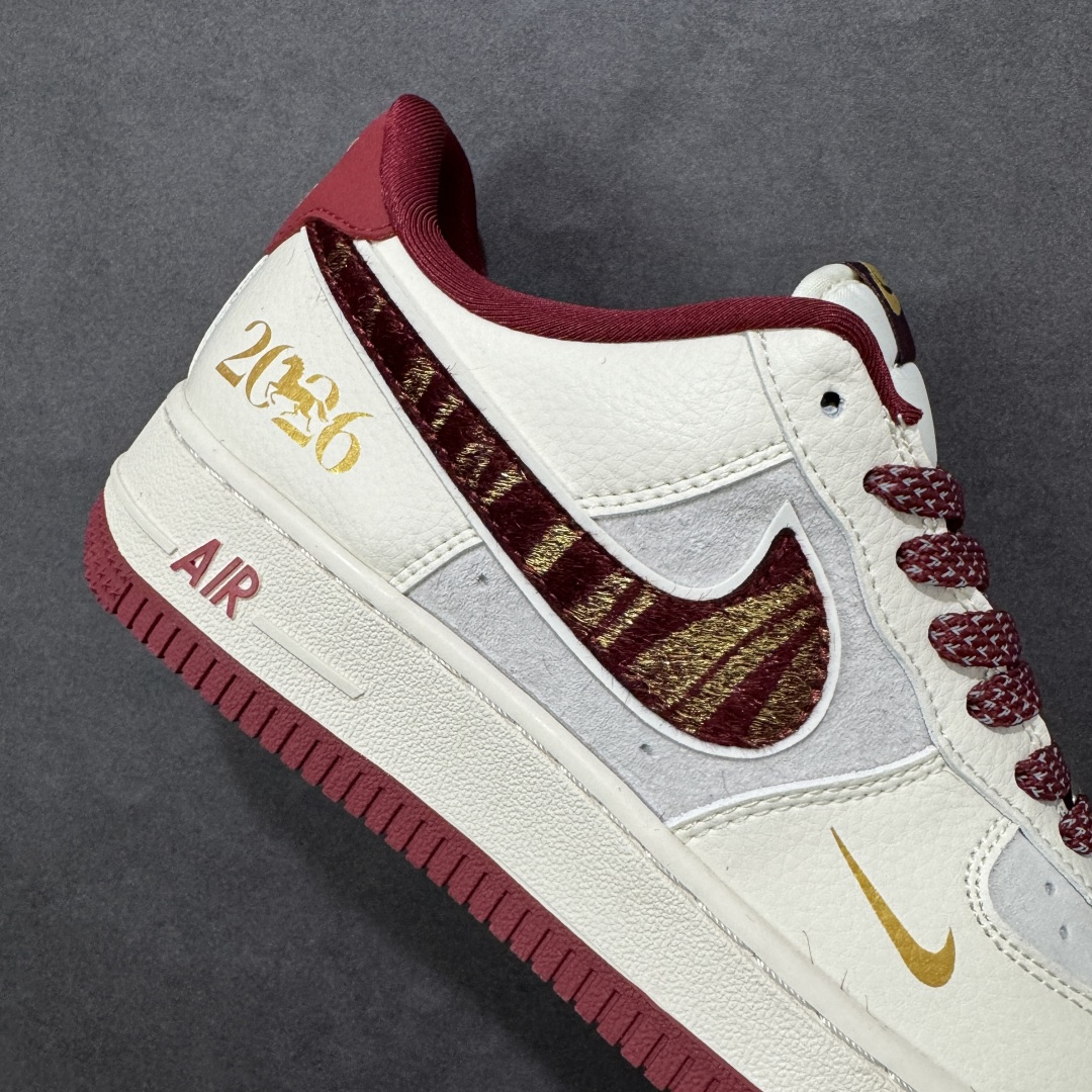图片[6]-【定制版】Nike Air Force 1\’07 Low 马年限定 空军一号低帮休闲板鞋  #原楦头原纸板 高端定制鞋盒 原厂鞋底 超高清洁度 细节完美 货号：XT6998-101  尺码：36 36.5 37.5 38 38.5 39 40 40.5 41 42 42.5 43 44 44.5 45-选品中心