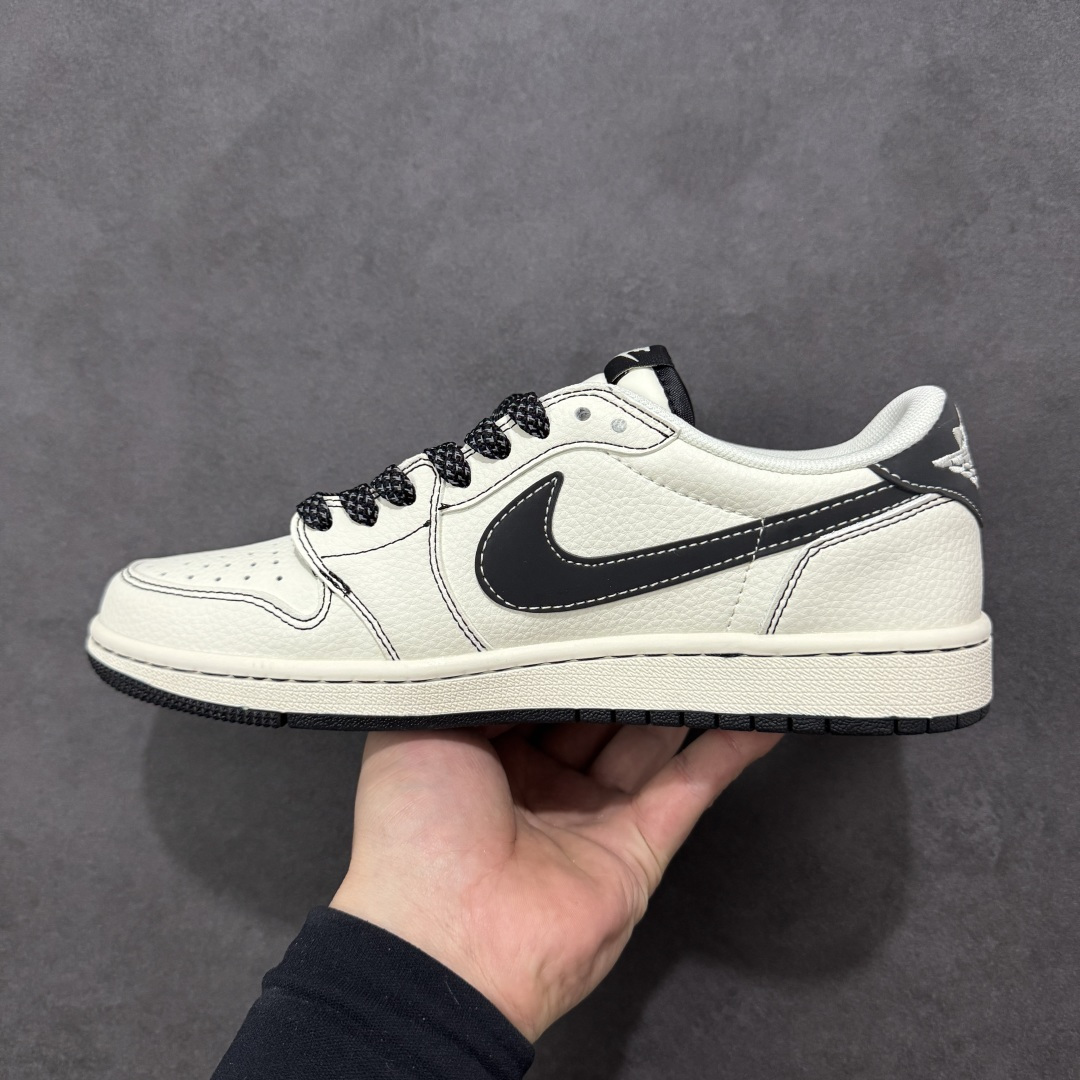 图片[2]-【定制版】Travis Scott x Jordan 1 Low 高端定制 乔丹倒勾低帮休闲板鞋 大厂纯原品质出货 纯正版型 定制鞋盒 皮料切割干净无任何毛边 细节完美 超高清洁度 货号：HH7518-088 尺码：36 36.5 37.5 38 38.5 39 40 40.5 41 42 42.5 43 44 44.5 45-选品中心