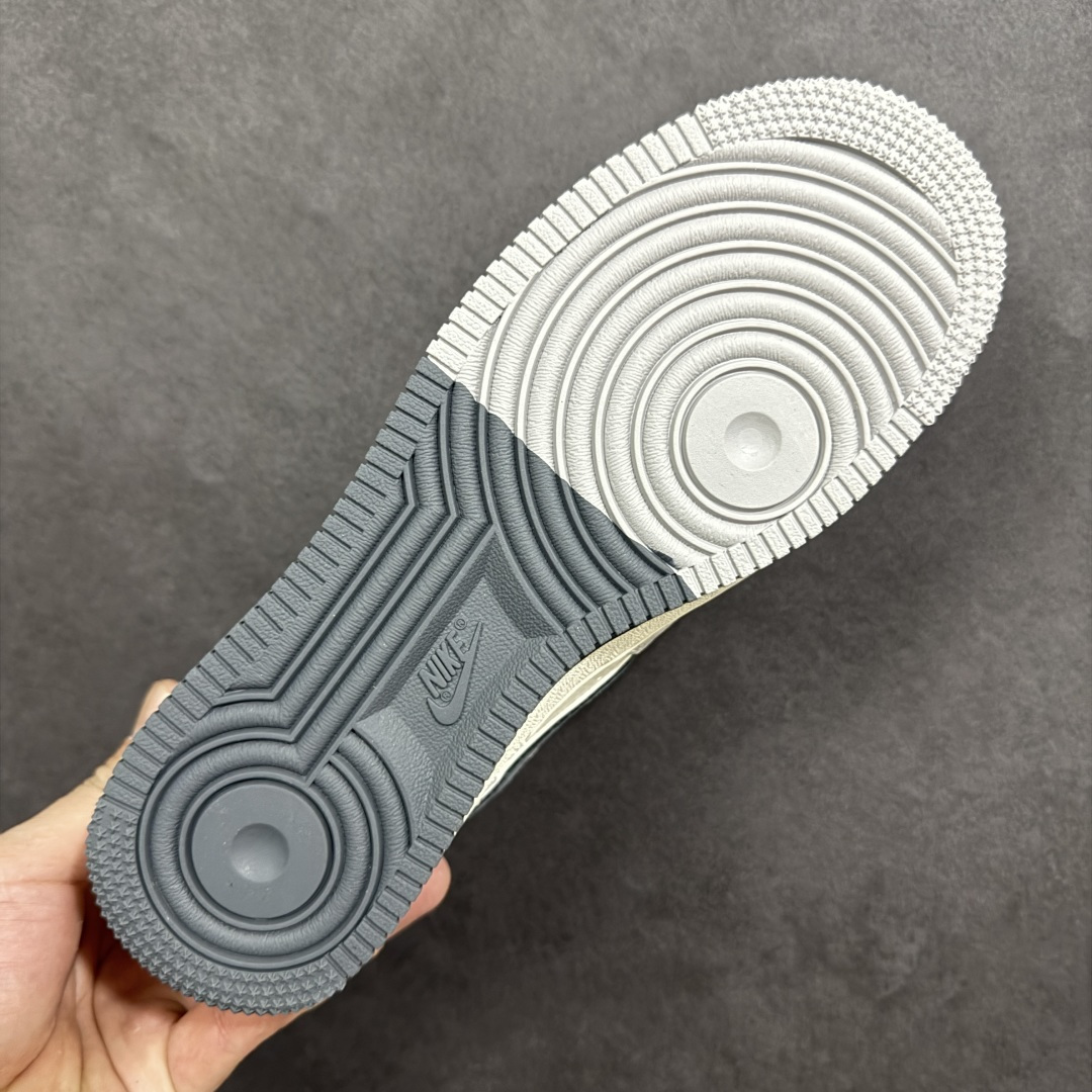 图片[9]-【定制版】Nike Air Force 1\’07 Low 马年限定 空军一号低帮休闲板鞋  #原楦头原纸板 高端定制鞋盒 原厂鞋底 超高清洁度 细节完美 货号：HT5088-628  尺码：36 36.5 37.5 38 38.5 39 40 40.5 41 42 42.5 43 44 44.5 45-选品中心
