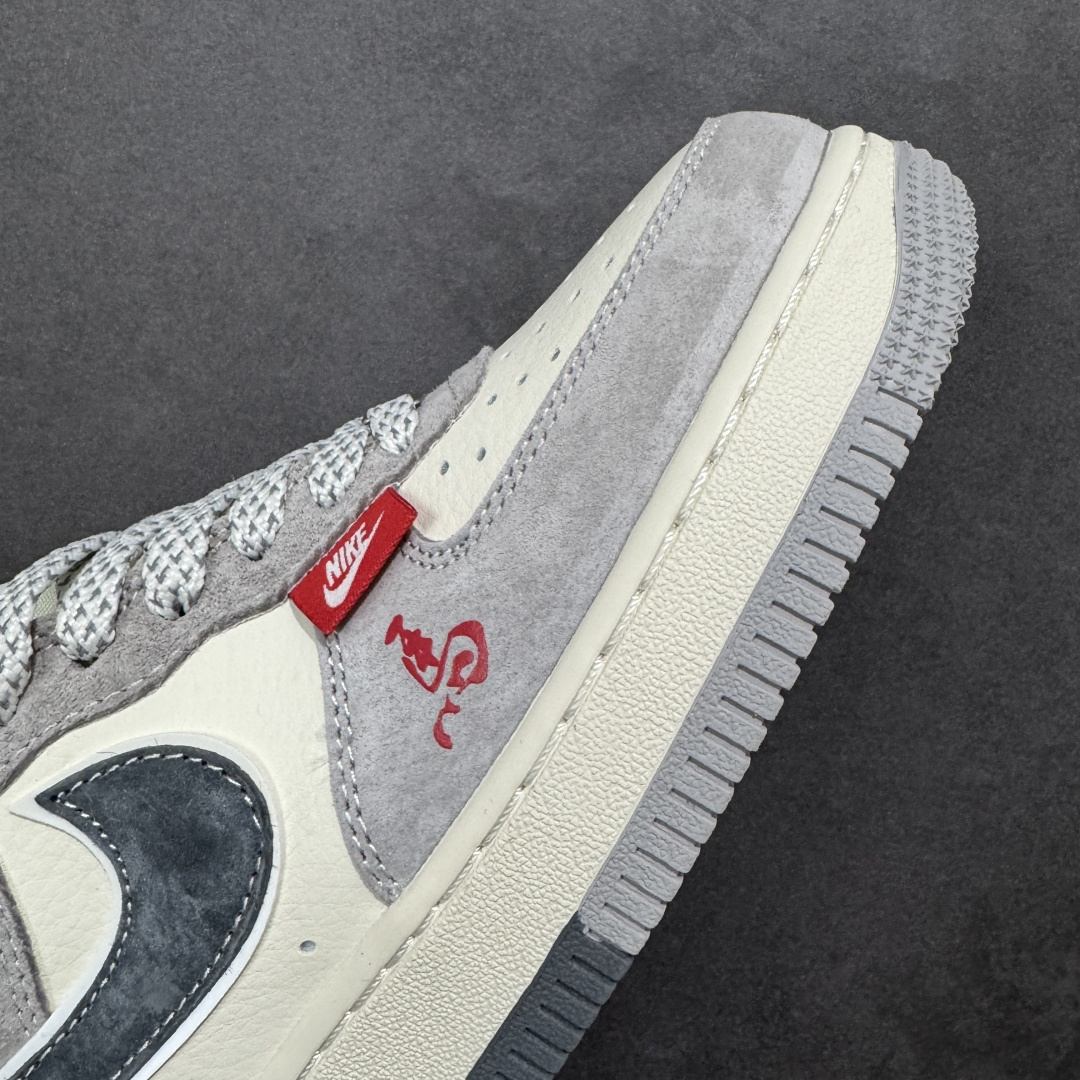 图片[5]-【定制版】Nike Air Force 1\’07 Low 马年限定 空军一号低帮休闲板鞋  #原楦头原纸板 高端定制鞋盒 原厂鞋底 超高清洁度 细节完美 货号：HT5088-628  尺码：36 36.5 37.5 38 38.5 39 40 40.5 41 42 42.5 43 44 44.5 45-选品中心