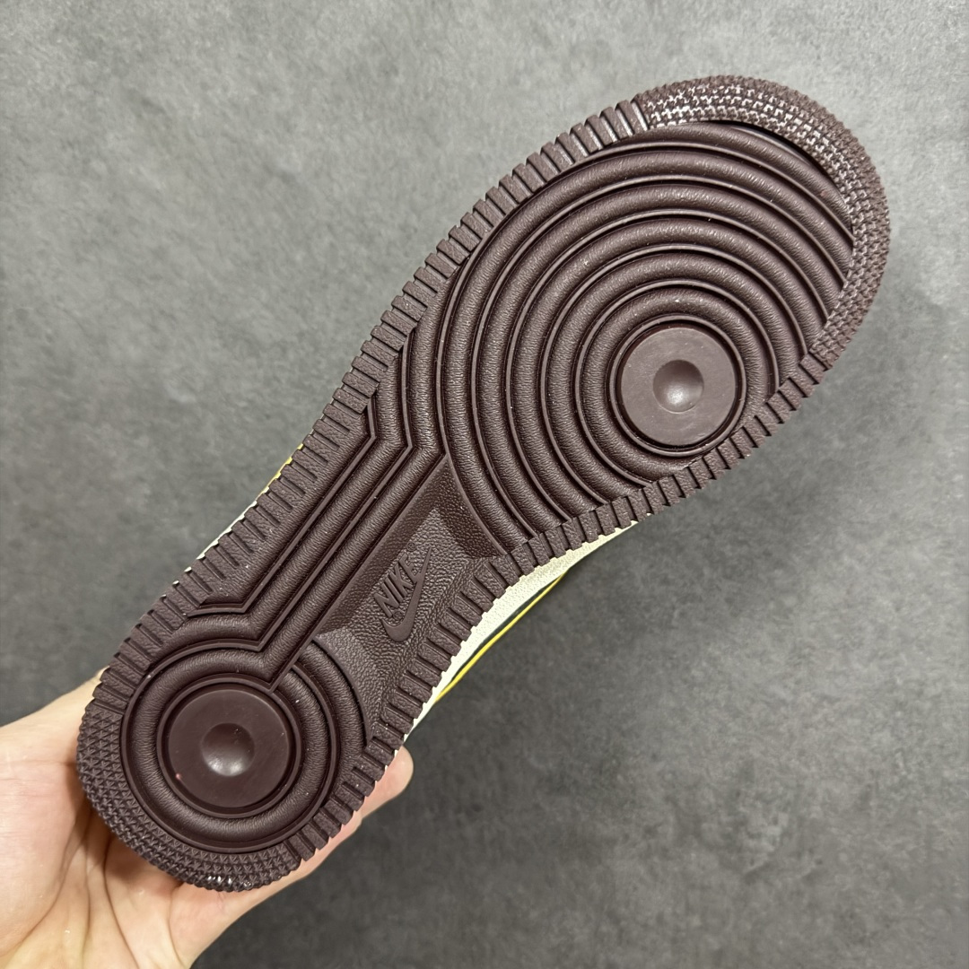 图片[9]-【定制版】NIke Air Force 1 \’07 Low “马年限定–米杏金纹” 空军一号低帮 运动鞋 休闲鞋 折边针车 工艺难度大 原楦头原纸板 高端定制鞋盒 原厂鞋底 超高清洁度 细节完美 货号：NH0601-504 尺码：36 36.5 37.5 38 38.5 39 40 40.5 41 42 42.5 43 44 44.5 45-选品中心