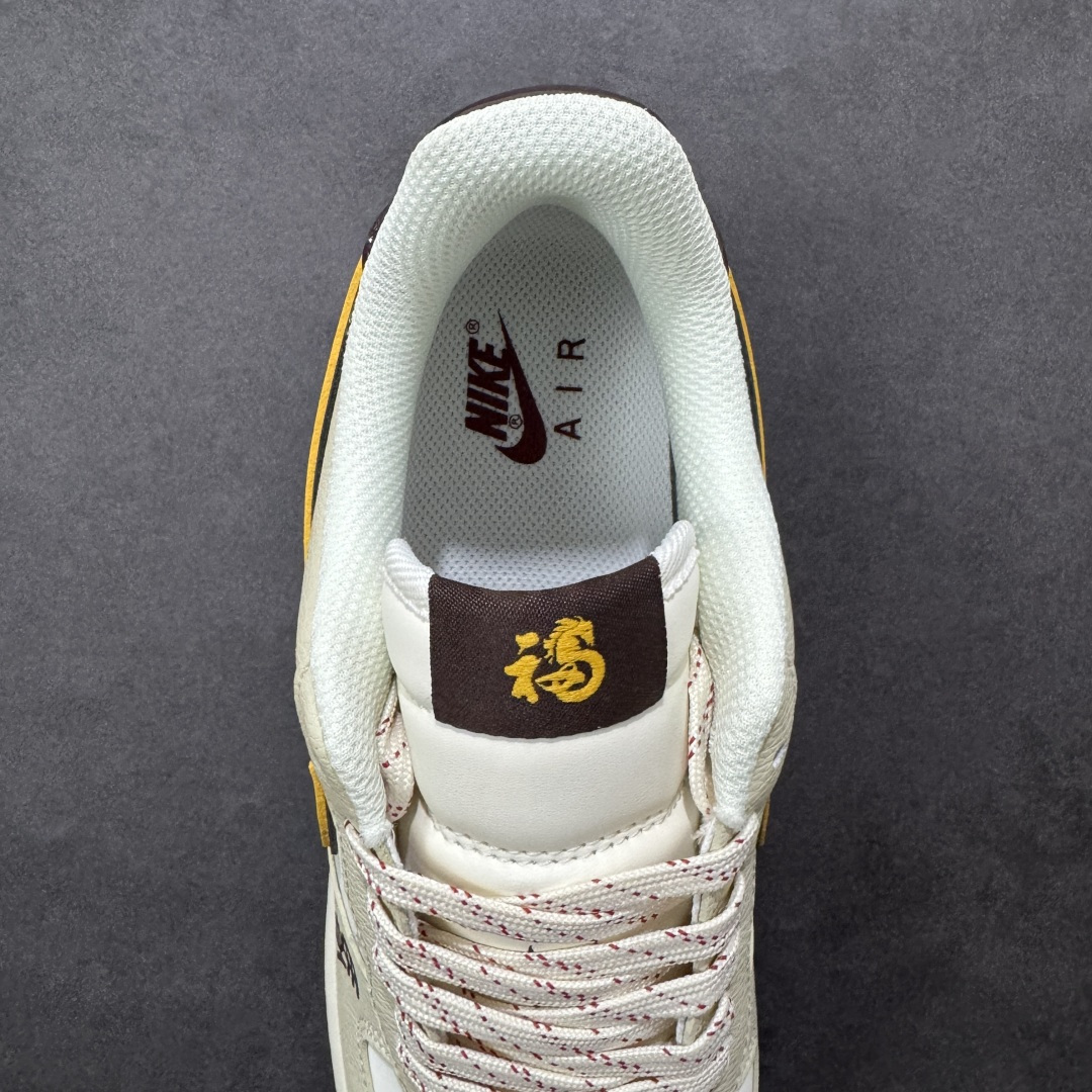 图片[7]-【定制版】NIke Air Force 1 \’07 Low “马年限定–米杏金纹” 空军一号低帮 运动鞋 休闲鞋 折边针车 工艺难度大 原楦头原纸板 高端定制鞋盒 原厂鞋底 超高清洁度 细节完美 货号：NH0601-504 尺码：36 36.5 37.5 38 38.5 39 40 40.5 41 42 42.5 43 44 44.5 45-选品中心