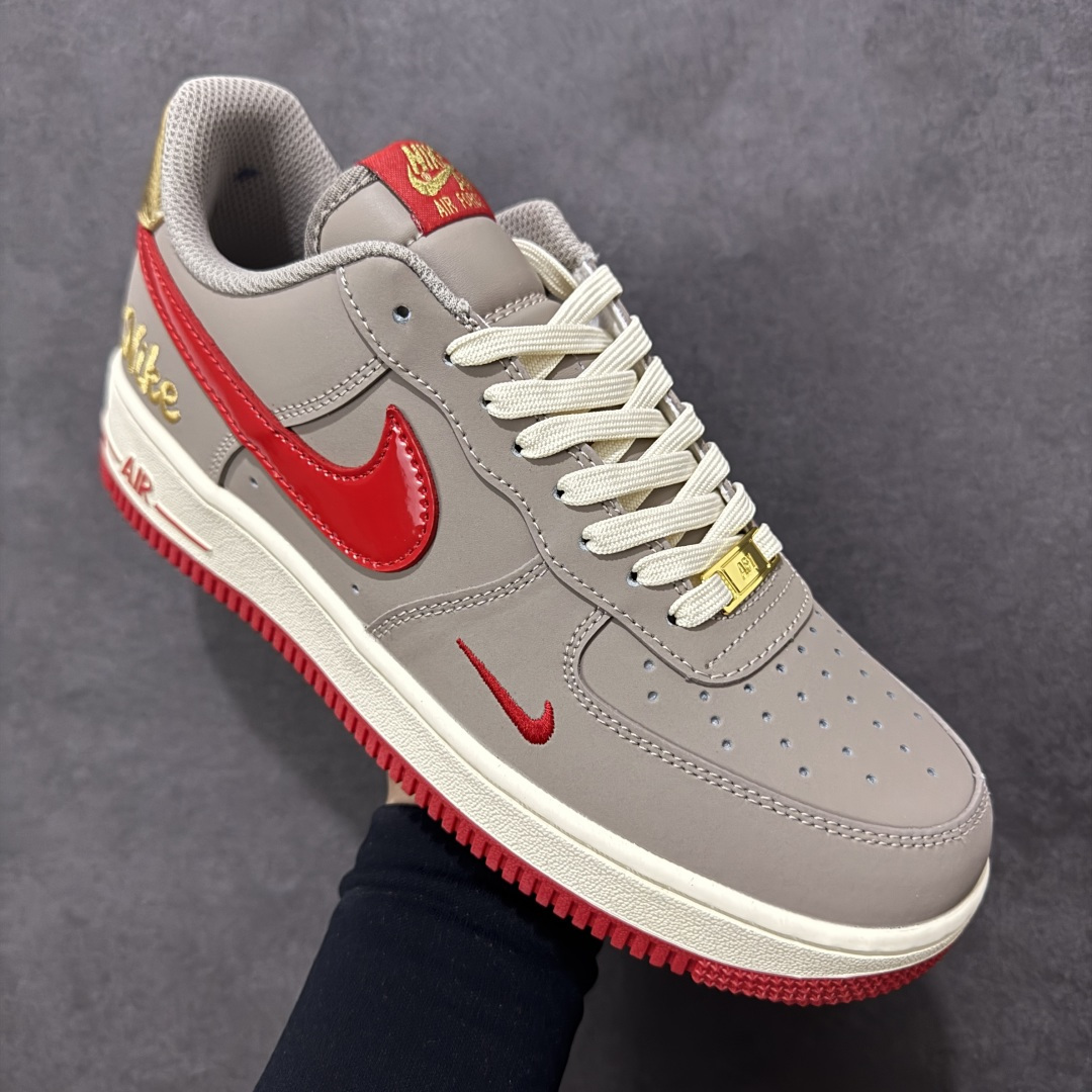 图片[3]-【定制版】NIke Air Force 1 \’07 Low “凝灰赤金” 空军一号低帮 运动鞋 休闲鞋 折边针车 工艺难度大 原楦头原纸板 高端定制鞋盒 原厂鞋底 超高清洁度 细节完美 货号：NH0601-527 尺码：36 36.5 37.5 38 38.5 39 40 40.5 41 42 42.5 43 44 44.5 45-选品中心