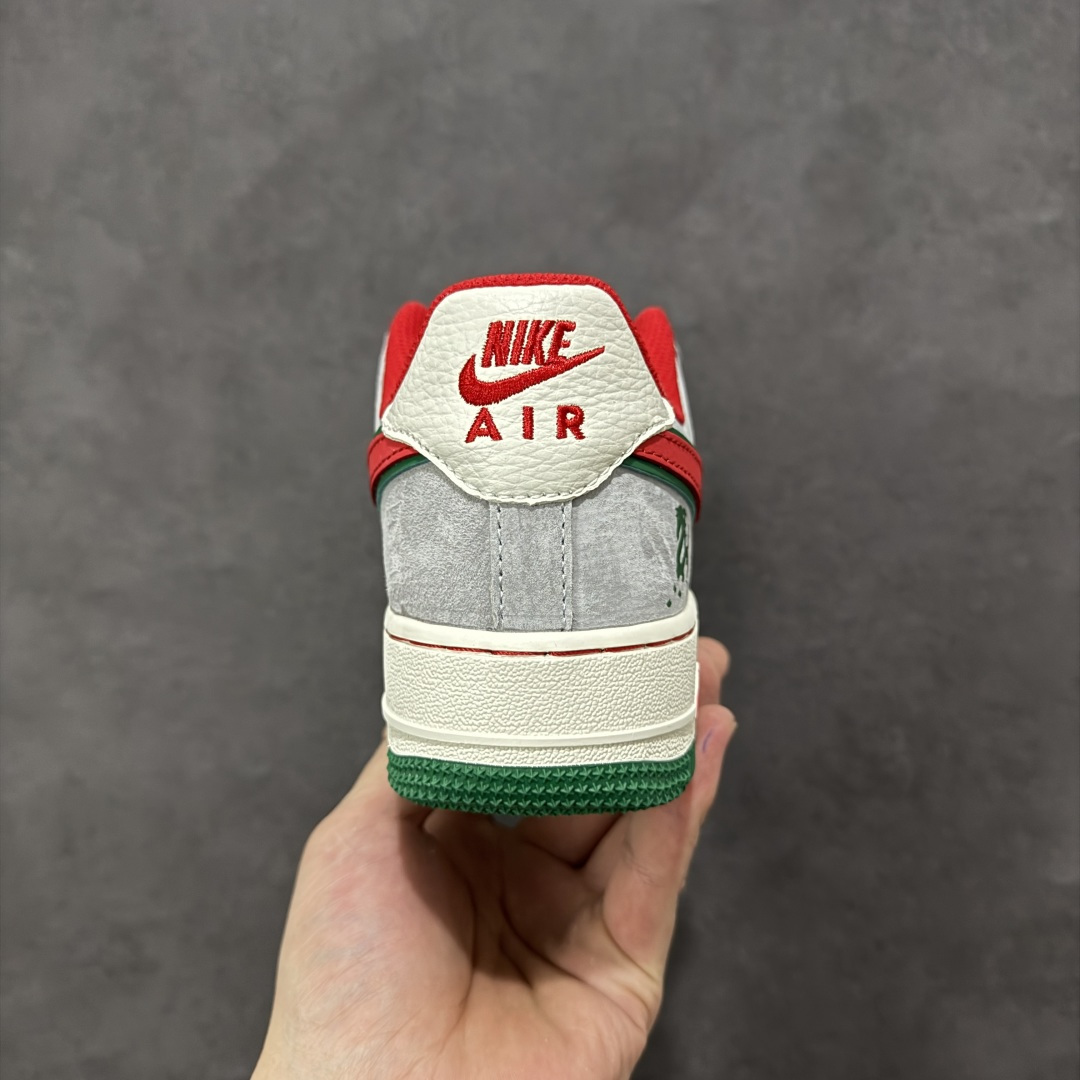 图片[4]-【定制版】NIke Air Force 1 \’07 Low “马年限定–丹枫银霜” 空军一号低帮 运动鞋 休闲鞋 折边针车 工艺难度大 原楦头原纸板 高端定制鞋盒 原厂鞋底 超高清洁度 细节完美 货号：NH0601-520 尺码：36 36.5 37.5 38 38.5 39 40 40.5 41 42 42.5 43 44 44.5 45-选品中心