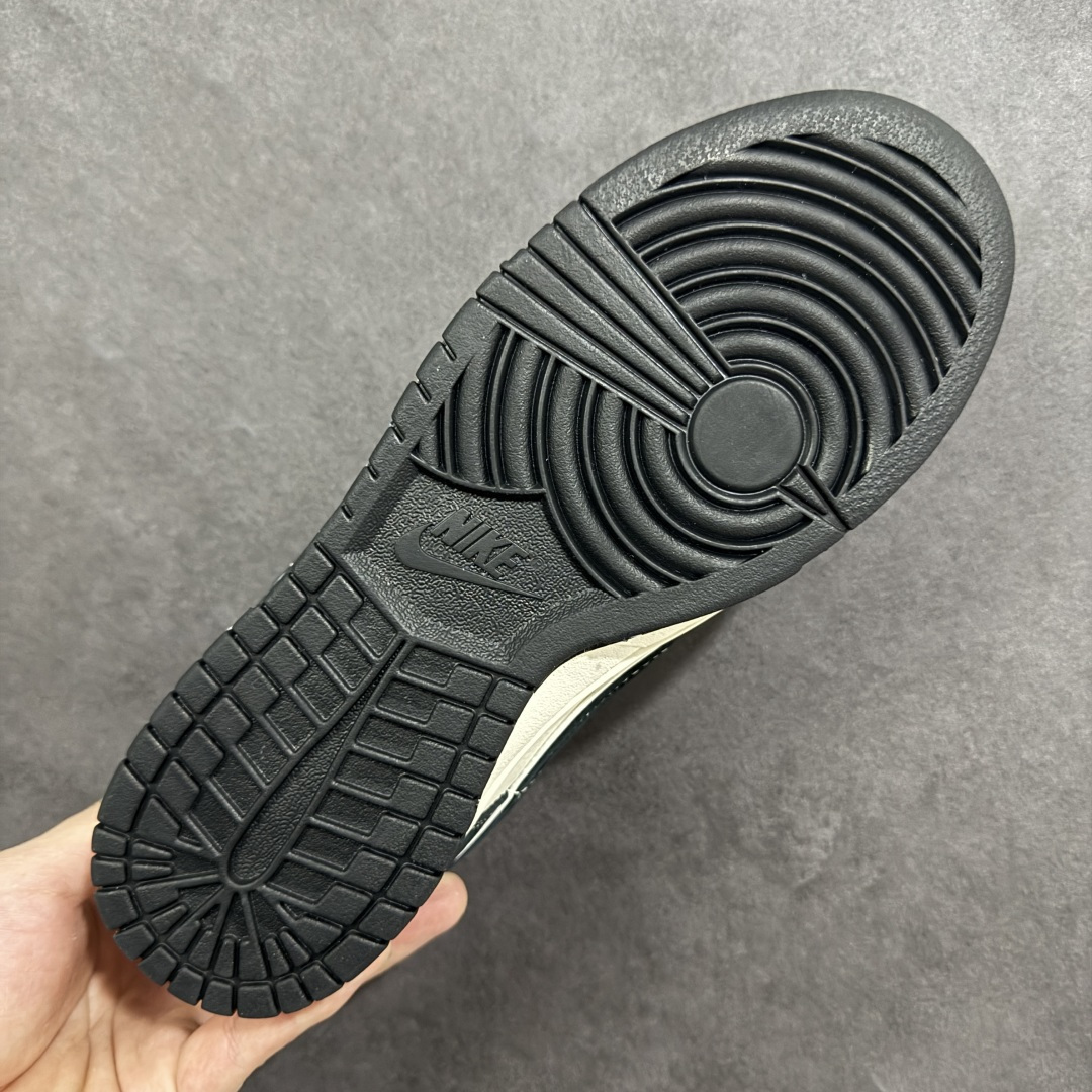 图片[9]-【定制版】Nike SB Dunk Low“ 周年高端定制 低帮休闲板鞋 定制鞋盒 大厂纯原品质出货 超高清洁度 皮料切割干净无任何毛边 细节完美 货号：YX5066-401 尺码：36 36.5 37.5 38 38.5 39 40 40.5 41 42 42.5 43 44 44.5 45-选品中心