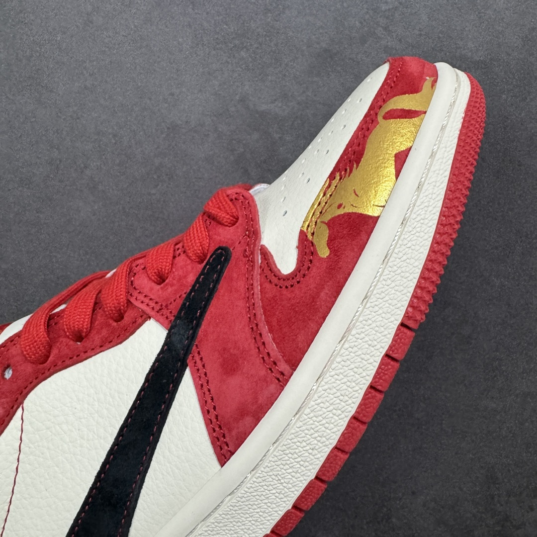 图片[5]-【定制版】Air Jordan 1 x Travis Scott AJ1倒勾 乔一倒钩 马年限定 CNY新年款 耐克 低帮文化篮球鞋 完美品质出货 细节如图所示 鞋面切割工整 冲孔整齐干净 中底拉帮线 整体清洁度非常好 货号： FC1688-247 尺码：36-45-选品中心
