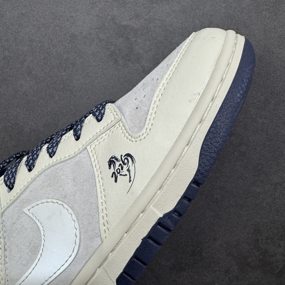 图片[5]-【定制版】Nike SB Dunk Low 马年限定 高端定制 低帮休闲板鞋 #定制鞋盒 大厂纯原品质出货 超高清洁度 皮料切割干净无任何毛边 细节完美 货号：ZH2598-804 尺码：36 36.5 37.5 38 38.5 39 40 40.5 41 42 42.5 43 44 44.5 45-选品中心