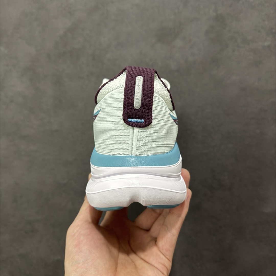 图片[4]-【公司级】Asics Gel-Nimbus 28 舒适防滑耐磨低帮休闲跑步鞋 鞋底采用了轻质发泡材料 并在后跟和前掌处采用了ASICS亚瑟士核心科技-GEL缓震胶 赋予鞋款强大的缓冲性能 提供了更柔软适的穿着体验 而在原有设计的启发之上 此次鞋款采用更贴合当今潮流趋势的材料和创新技术 展现出纽约充满活力的都市精神 货号：1011C296-400 尺码：36-45-选品中心