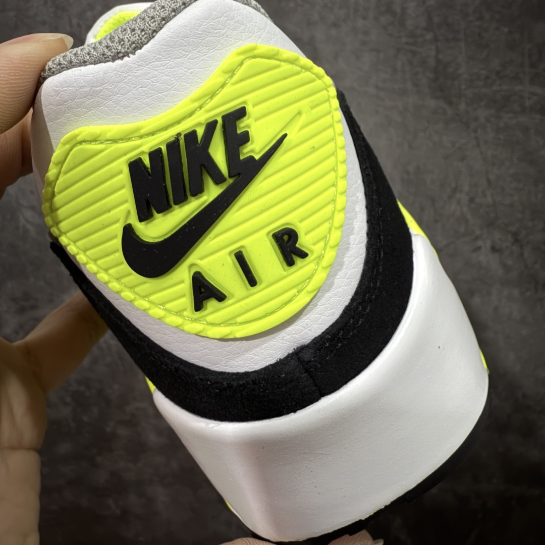 图片[2]-【Max纯原版】Nike Air Max 90 Leather 舒适时尚减震耐磨透气 低帮 气垫 休闲跑步鞋 男款 货号：CD6864-101 顶级90款问市 开发数月 原版开发 多道QC质检 鞋型完美复刻 原厂级别工艺 正确色卡 正确气垫蓝光 正确大底 独家私模 采用进口头层牛皮拼接 定位高端市场 行业标杆工艺 尺码：39 40 40.5 41 42 42.5 43 44 44.5 45 46-选品中心