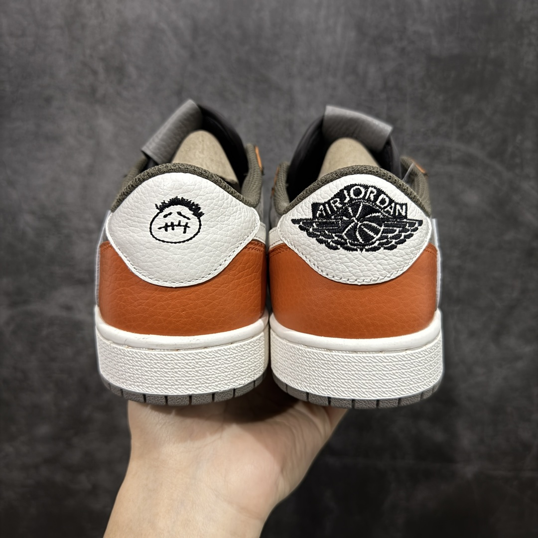 图片[4]-【纯原头层】Travis Scott x Fragment x Air Jordan AJ1 Low OG SP 三方联名倒勾低帮 市面最强公司级原装纸板原楦开发 极致鞋型一眼正即视感 #独家私模原档案开模，自动区别市面普通版本 #全鞋采用东莞头层皮，用料绝不含糊 #飞翼3D高频立体感十足 细节全方面到位 #全鞋电脑车线 顶级工艺 完美清洁度 货号：CQ4277 011 尺码：36 36.5 37.5 38 38.5 39 40 40.5 41 42 42.5 43 44 45 46-选品中心