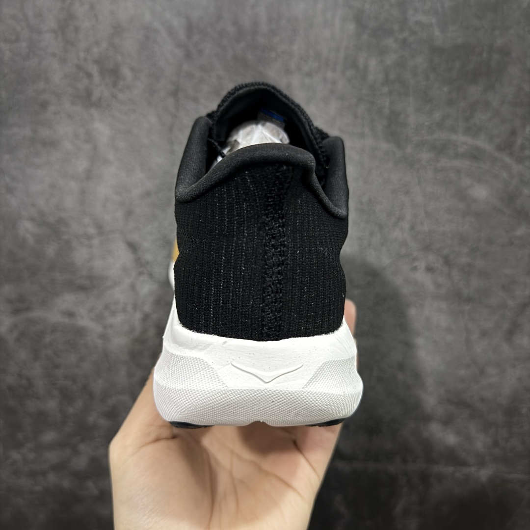 图片[4]-【公司级】HOKA ONE ONE Rocket X 3 低帮专业越野跑步鞋 实拍首发 相较于前几代Mafate包裹感更好 跟Speedgoat(快速羚羊)系列比起来更加舒适 鞋底防滑性能在下坡的石板台阶和原始路面都有很好的表现 HOKA血统属性厚底设计 在快速下坡时起到缓震保护作用 减少重力给予脚踝、膝部、髋关节等处带来的冲击力 货号：1168724-SNLG 尺码：36 36.5 37 37.5 38 38.5 39 40 40.5 41 42 42.5 43 44 44.5 45-选品中心