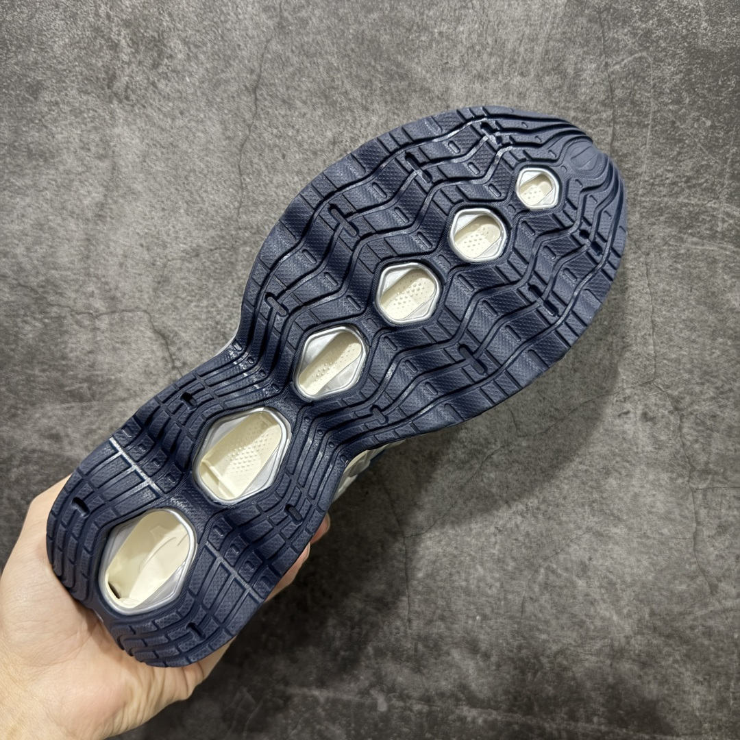 图片[9]-【纯原版】Mizuno 美津侬 WAVE PROPHECY 14S 复古时尚休闲舒适运动跑步鞋 美津浓WAVE机械缓震 可以说是机械缓震跑鞋科技的翘楚有着非凡的适应性，有着充分而持久的缓震能力和轻量化设计，是一双可以陪伴我们日常训练甚至是半马比赛的跑鞋，无论是“跑步初哥”还是“精英老鸟”，只要不是比较夸张的大体重人群，都可以穿着WAVE RIDER 来跑步。如果你不知道跑步穿什么鞋，不知道给别人推荐什么鞋，那么选“美津浓 ” 尺码：36-45-选品中心