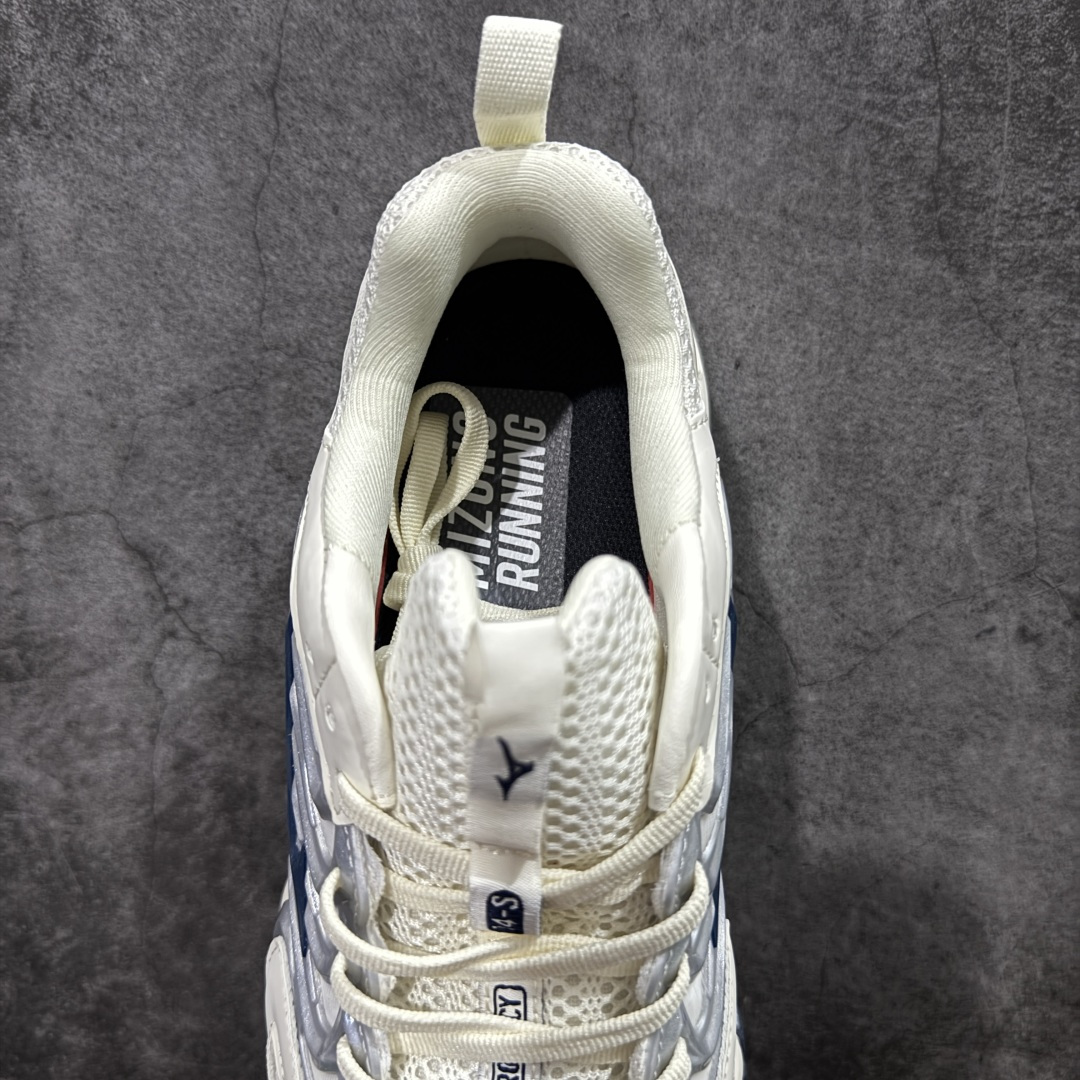 图片[8]-【纯原版】Mizuno 美津侬 WAVE PROPHECY 14S 复古时尚休闲舒适运动跑步鞋 美津浓WAVE机械缓震 可以说是机械缓震跑鞋科技的翘楚有着非凡的适应性，有着充分而持久的缓震能力和轻量化设计，是一双可以陪伴我们日常训练甚至是半马比赛的跑鞋，无论是“跑步初哥”还是“精英老鸟”，只要不是比较夸张的大体重人群，都可以穿着WAVE RIDER 来跑步。如果你不知道跑步穿什么鞋，不知道给别人推荐什么鞋，那么选“美津浓 ” 尺码：36-45-选品中心