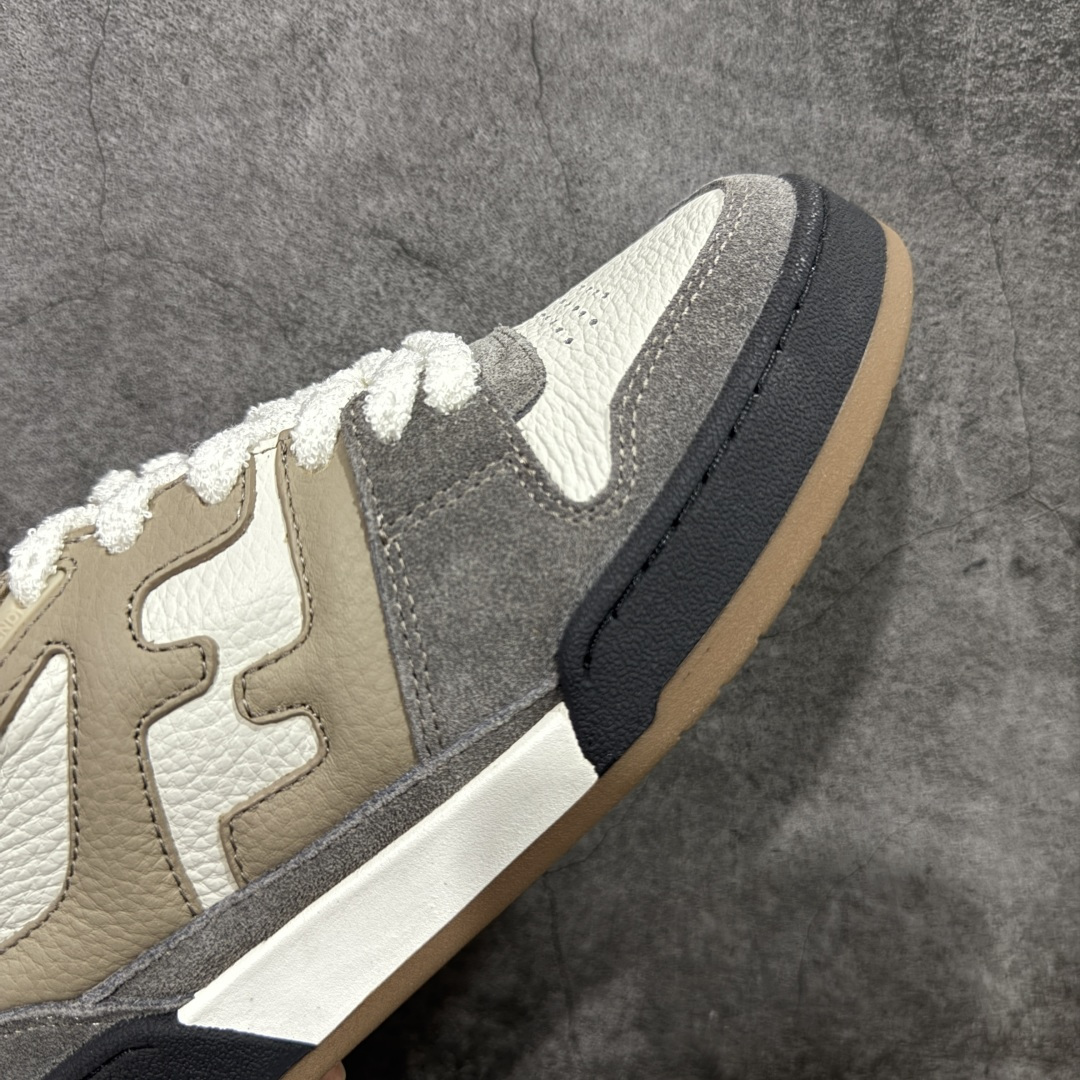 图片[6]-【YS纯原】广奢高端货 FENDI芬迪 Match 绒面皮革 压纹系带 男女同款 黑白红底经典款 ✦ 官方同源渠道 · 原装订单 ✦ 专柜全套包装＋原装配件齐全 ✦ 鞋底内置核心防伪芯片 · 可感应 ✦ FENDI Match 最新爆款情侣款板鞋 ✦ 高工艺无缝细空胶技术 ✦ 贴楦误差仅 0.05mm ✦ 固特异内外锁死工艺 ✦ 最大弯折也不开胶 · 环保无异味 ✦ 麂皮＋胶片拼接鞋面，质感更高级 ✦ Logo内里使用毛巾绒MX，脚感细腻温柔 尺码：35-46-选品中心