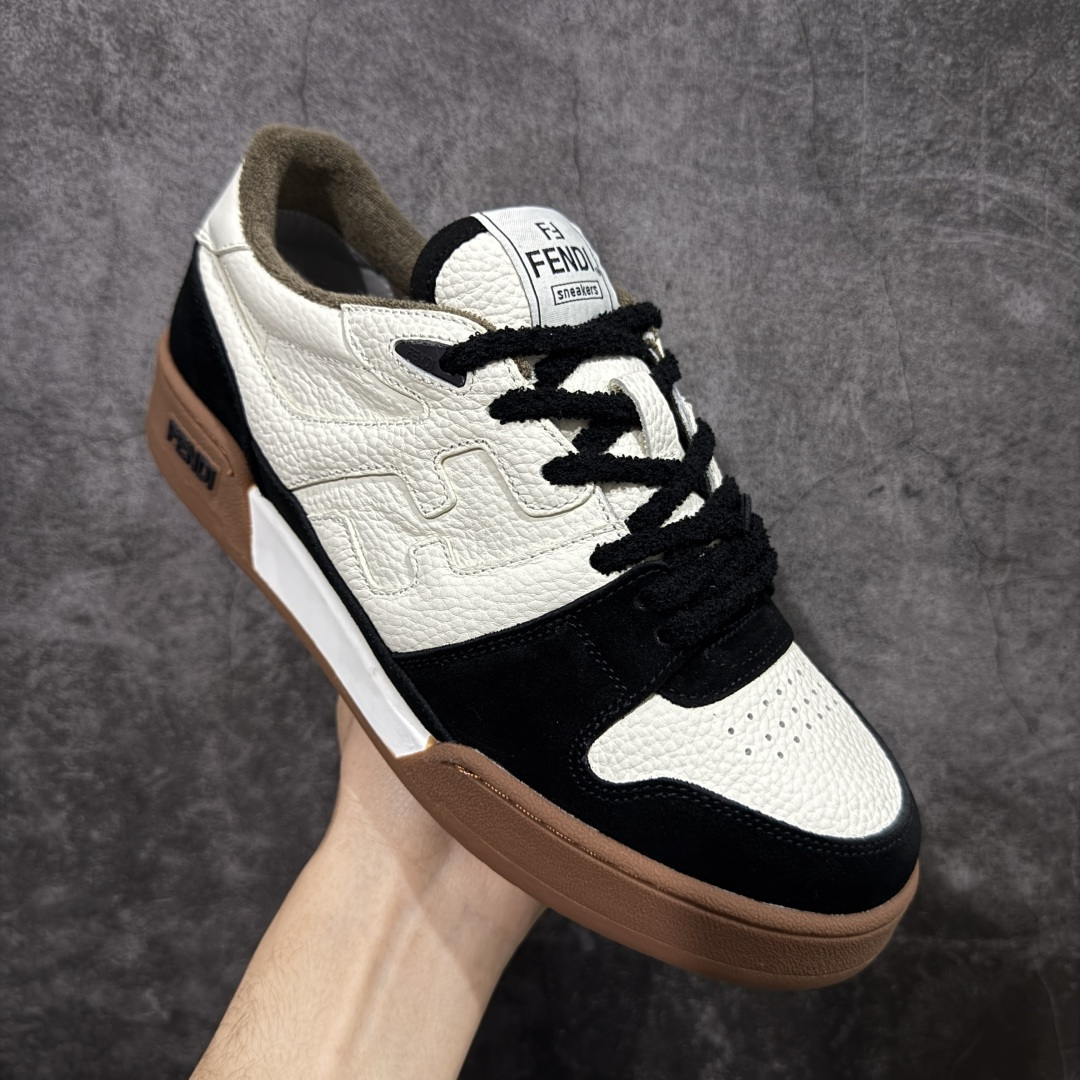 图片[3]-【YS纯原】广奢高端货 FENDI芬迪 Match 绒面皮革 压纹系带 男女同款 黑白红底经典款 ✦ 官方同源渠道 · 原装订单 ✦ 专柜全套包装＋原装配件齐全 ✦ 鞋底内置核心防伪芯片 · 可感应 ✦ FENDI Match 最新爆款情侣款板鞋 ✦ 高工艺无缝细空胶技术 ✦ 贴楦误差仅 0.05mm ✦ 固特异内外锁死工艺 ✦ 最大弯折也不开胶 · 环保无异味 ✦ 麂皮＋胶片拼接鞋面，质感更高级 ✦ Logo内里使用毛巾绒MX，脚感细腻温柔 尺码：35-46-选品中心