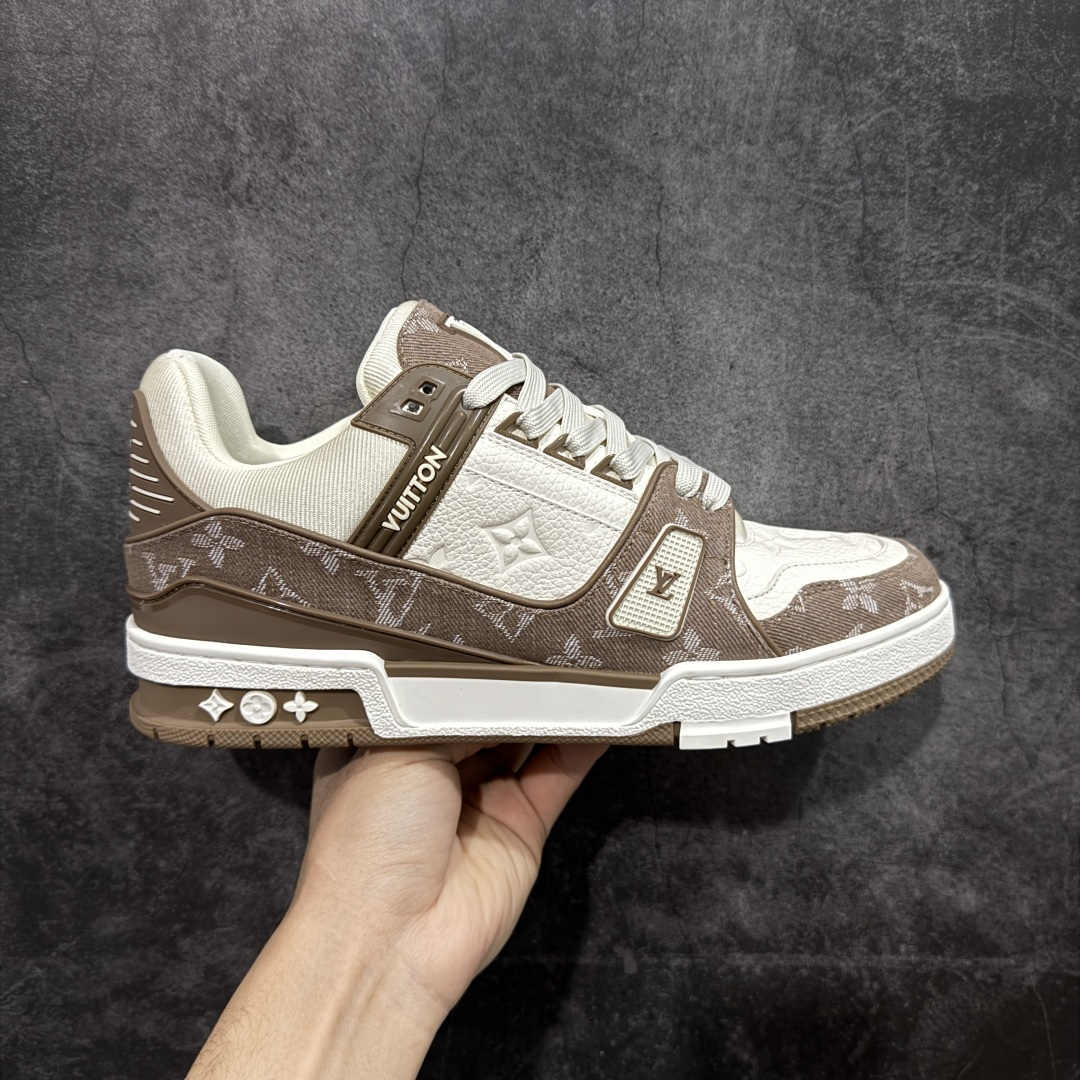 【PK纯原版】Louis Vuitton 路易威登 LV Trainer 低帮休闲板鞋 同步官方2025最新原版包装 海淘代购同渠道品质 高端零售 外贸充正专供 原版购入开发 ZP级全套包装 完美楦型 正确卡色 大底TPU 质感媲美原版 细节与原版一致 请注意区分市面通货材 尺码：39 40 41 42 43 44 45 46-选品中心