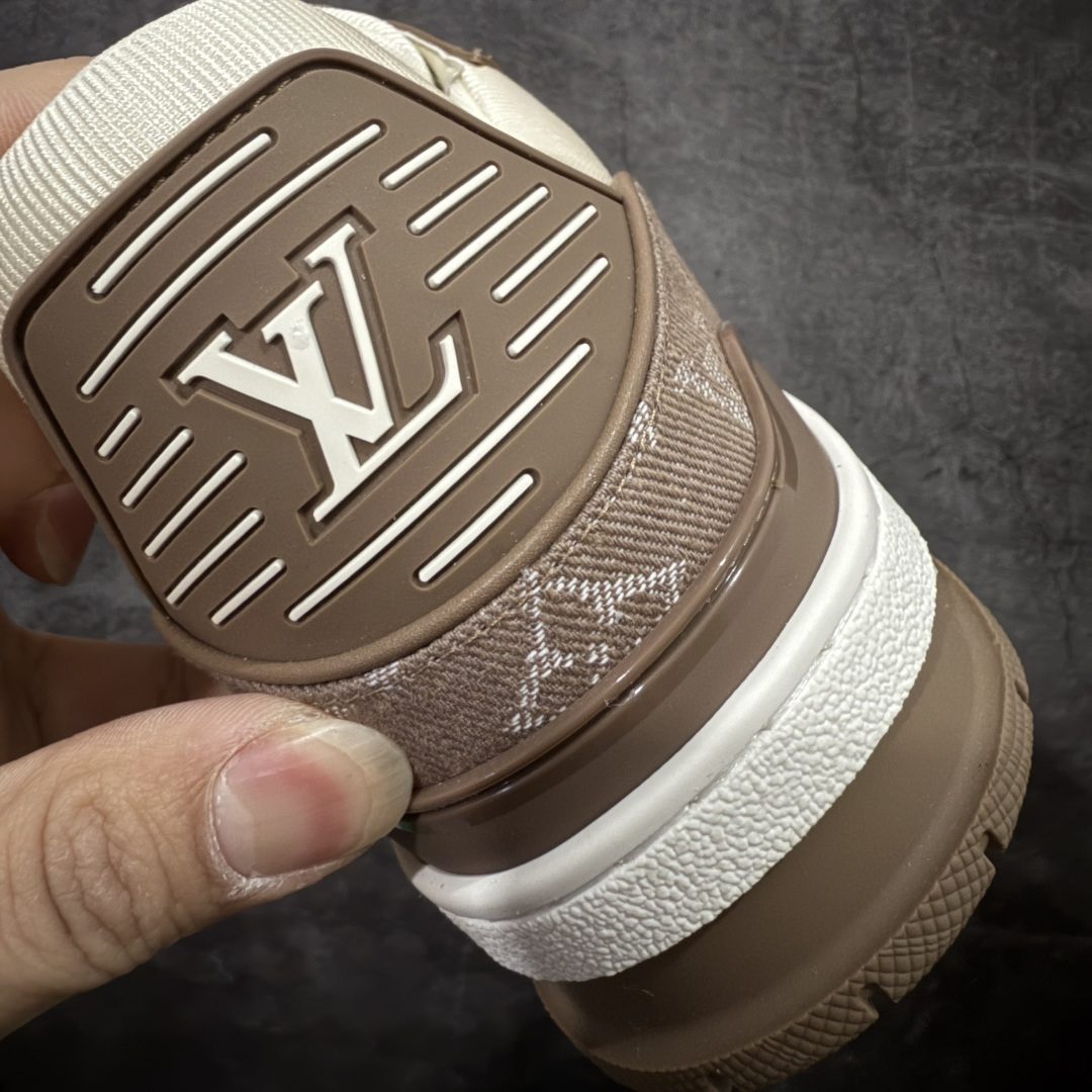 图片[2]-【PK纯原版】Louis Vuitton 路易威登 LV Trainer 低帮休闲板鞋 同步官方2025最新原版包装 海淘代购同渠道品质 高端零售 外贸充正专供 原版购入开发 ZP级全套包装 完美楦型 正确卡色 大底TPU 质感媲美原版 细节与原版一致 请注意区分市面通货材 尺码：39 40 41 42 43 44 45 46-选品中心