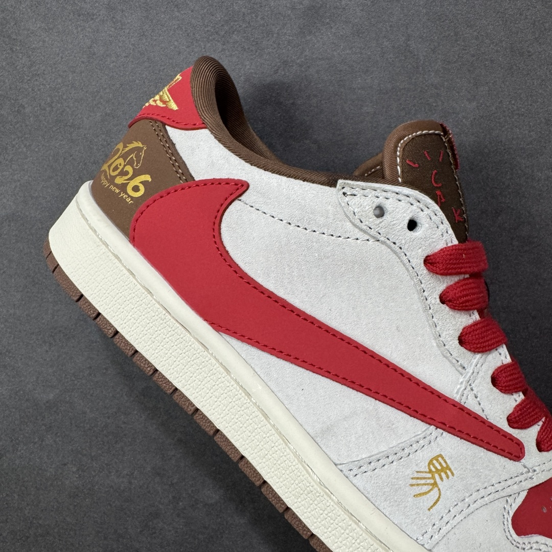 图片[6]-【定制版】AJ1低帮 马年开运 Air Jordan 1 红白棕撞色自带复古腔调，2026马年烫金标暗藏专属仪式感，翻毛皮材质细腻高级，低帮设计告别笨重，日常穿搭更灵活。经典AJ1鞋型保证缓震脚感，搭配牛仔裤、运动裤都能秒变街头焦点，不管是学生党还是打工人，这双鞋都能承包你的马年出行，开运又吸睛！ 货号：FC1688-248 尺码：36 36.5 37.5 38 38.5 39 40 40.5 41 42 42.5 43 44 44.5 45-选品中心