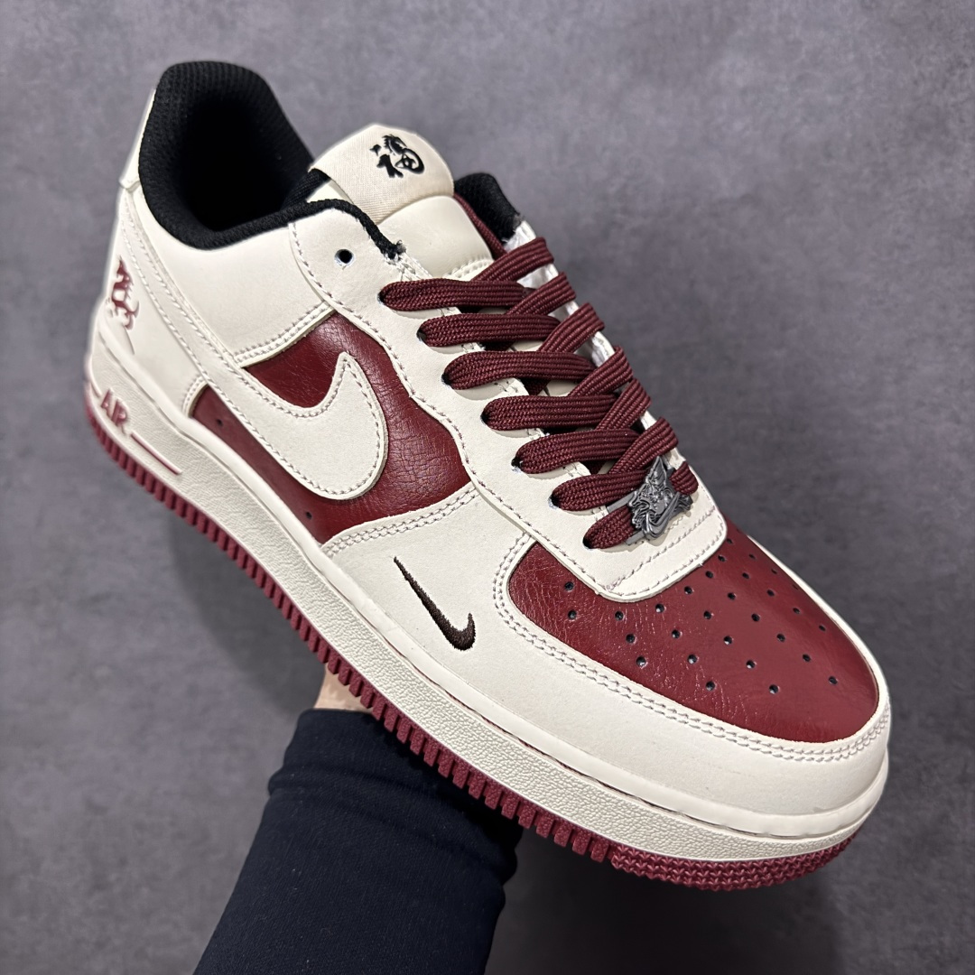 图片[3]-【定制版】NIke Air Force 1 \’07 Low “马年限定–米脂胭红” 空军一号低帮 运动鞋 休闲鞋 折边针车 工艺难度大 原楦头原纸板 高端定制鞋盒 原厂鞋底 超高清洁度 细节完美 货号：NH0601-514 尺码：36 36.5 37.5 38 38.5 39 40 40.5 41 42 42.5 43 44 44.5 45-选品中心