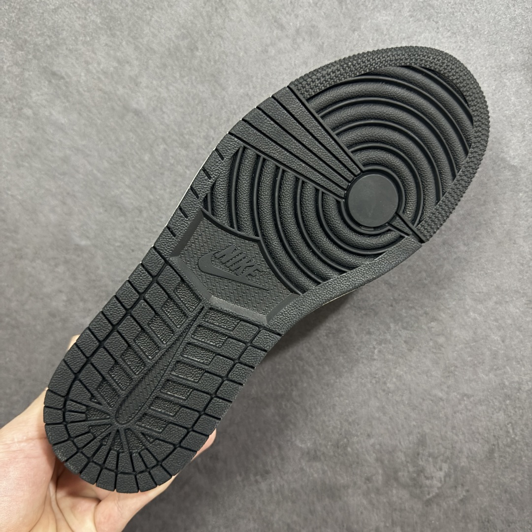 图片[9]-【定制版】Jordan 1 Low 马年限定 倒勾低帮休闲版本 原厂全头层皮 大厂纯原品质出货 纯正版型 定制鞋盒 皮料切割干净无任何毛边 细节完美 超高清洁度 货号：DF61-9001 尺码：36 36.5 37.5 38 38.5 39 40 40.5 41 42 42.5 43 44 44.5 45-选品中心