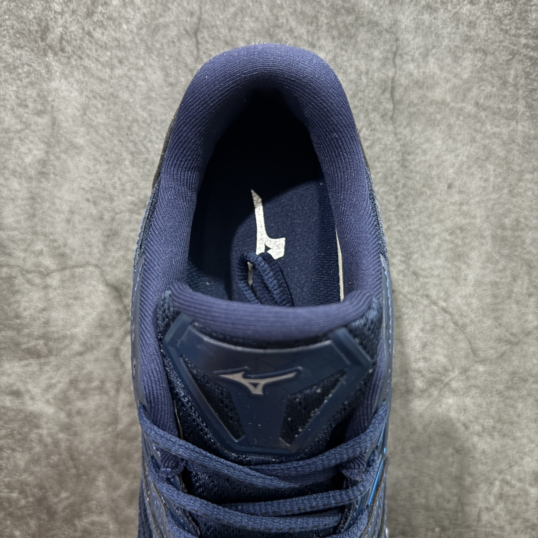 图片[8]-【纯原版】Mizuno 美津侬 WAVE PROPHECY 14S 复古时尚休闲舒适运动跑步鞋 美津浓WAVE机械缓震 可以说是机械缓震跑鞋科技的翘楚有着非凡的适应性，有着充分而持久的缓震能力和轻量化设计，是一双可以陪伴我们日常训练甚至是半马比赛的跑鞋，无论是“跑步初哥”还是“精英老鸟”，只要不是比较夸张的大体重人群，都可以穿着WAVE RIDER 来跑步。如果你不知道跑步穿什么鞋，不知道给别人推荐什么鞋，那么选“美津浓 ” 尺码：36-45-选品中心