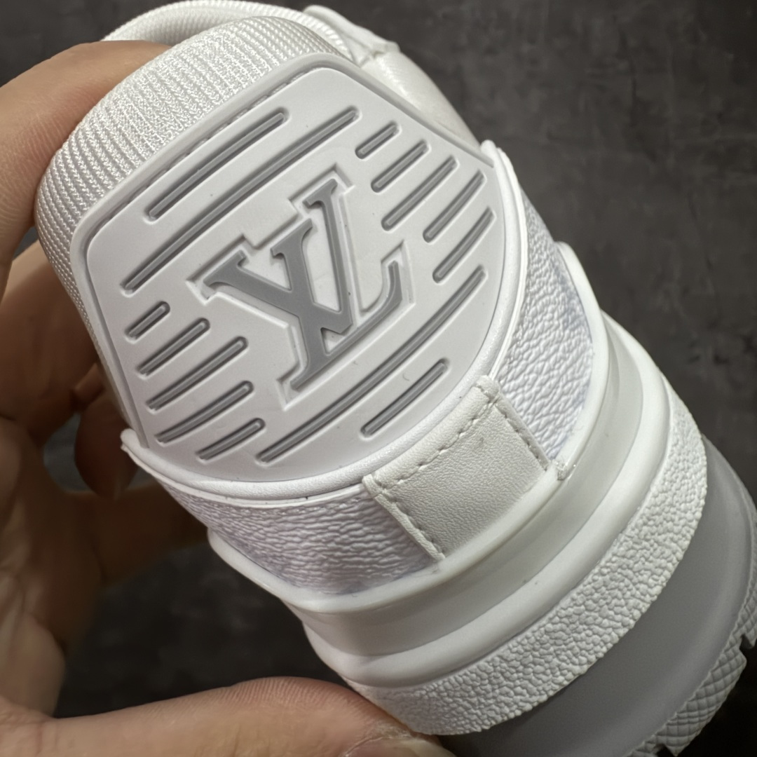 图片[2]-【PK纯原版】Louis Vuitton 路易威登 LV Trainer 低帮休闲板鞋 同步官方2025最新原版包装 海淘代购同渠道品质 高端零售 外贸充正专供 原版购入开发 ZP级全套包装 完美楦型 正确卡色 大底TPU 质感媲美原版 细节与原版一致 请注意区分市面通货材 尺码：39 40 41 42 43 44 45 46-选品中心