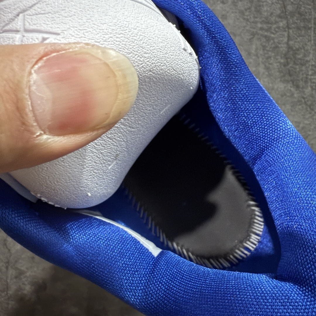 图片[9]-【GX绿x版本】Nike Kobe 9 Elite Low Protro \”University Red\” 耐克 科比9代 低帮 蓝白 IH1401-400 完美复刻公司货 React科技鞋垫加持 实战配置直接拉满 原楦纸板开发 鞋身流线型、后跟塑形 区分土肥圆 原厂针织鞋面一针一线匹配原版 全身鞋材卡料色独家定制 唯一万针立体刺绣SWOOSH 真实底模最大50.5 实战利器 专供海外市场 独立原厂模具 首批不拼图大几率过验 亲测已过 支持各种高强度实战 无需担心 补货周期极长 脚宽建议买大半码 科比系列前掌偏窄 支持七天无理由退换 尺码： 40 40.5 41 42 42.5 43 44 44.5 45 46 47.5 48.5-选品中心