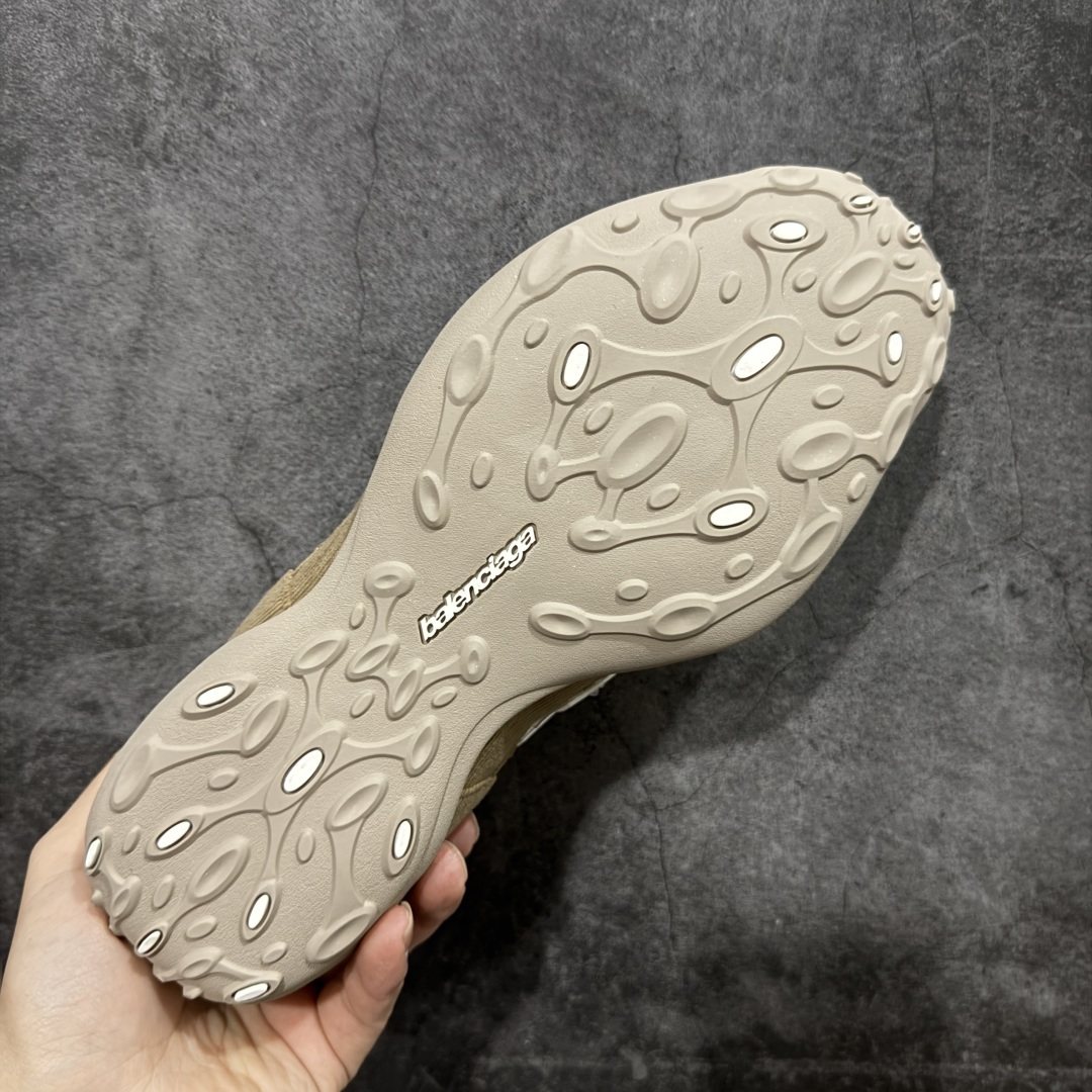 图片[9]-【XA版本】Balenciaga 巴黎世家 21代 Monday Ultra 棕白色 巴黎新款 鞋面主体采用特制聚酯纤维，同时搭配织物点缀，时尚耐看，无论是运动风还是日常搭配，穿起来都自带气场，走哪都吸晴。 尺码：35-46全码出货，♨️偏大一个尺码！-选品中心