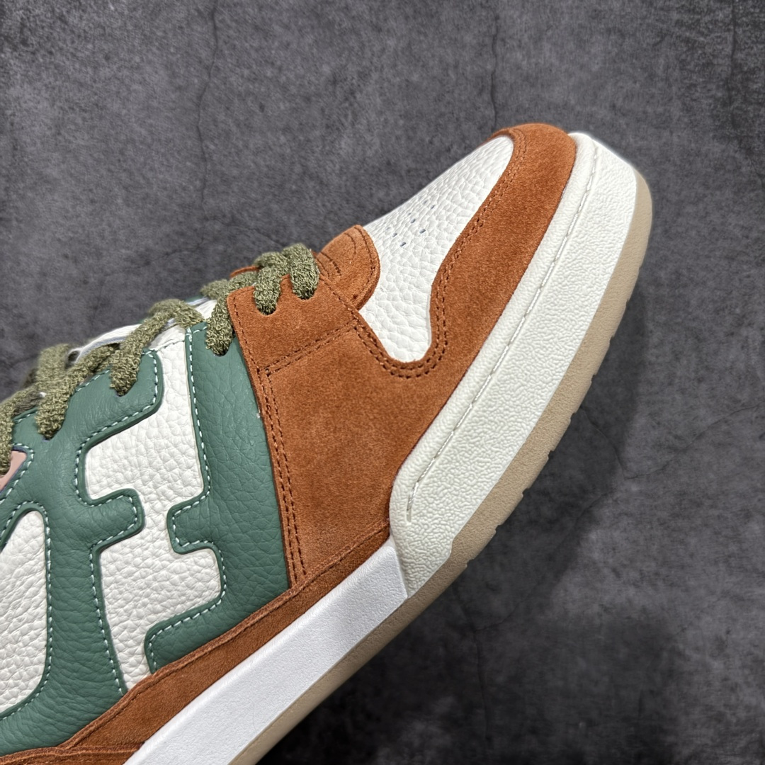 图片[6]-【YS纯原】广奢高端货 FENDI芬迪 Match 绒面皮革 压纹系带 男女同款 黑白红底经典款 ✦ 官方同源渠道 · 原装订单 ✦ 专柜全套包装＋原装配件齐全 ✦ 鞋底内置核心防伪芯片 · 可感应 ✦ FENDI Match 最新爆款情侣款板鞋 ✦ 高工艺无缝细空胶技术 ✦ 贴楦误差仅 0.05mm ✦ 固特异内外锁死工艺 ✦ 最大弯折也不开胶 · 环保无异味 ✦ 麂皮＋胶片拼接鞋面，质感更高级 ✦ Logo内里使用毛巾绒MX，脚感细腻温柔 尺码：35-46-选品中心