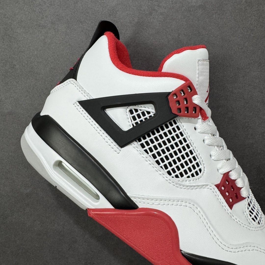 图片[6]-【公司级】Air Jordan 4 Retro \”Fire Red\” 白红复刻 AJ4 乔丹4代 aj4 乔4 白红 乔丹篮球鞋系列 鞋身采用白色皮革为主，辅以红色细节点缀，呈现出经典的芝加哥配色；搭配红色鞋带扣，简约又百搭；标志性鞋舌JJumpman Logo辅以红色点缀，提升奢华质感；白色的鞋带与黑色网状结构，十分完美；后跟Nike Swoosh Logo以红色呈现，最后以白黑中底搭配灰红橡胶外底及黑色迷你Nike Swoosh Logos完善整体设计收尾。 货号：DC7770-160 尺码：36～47B-选品中心
