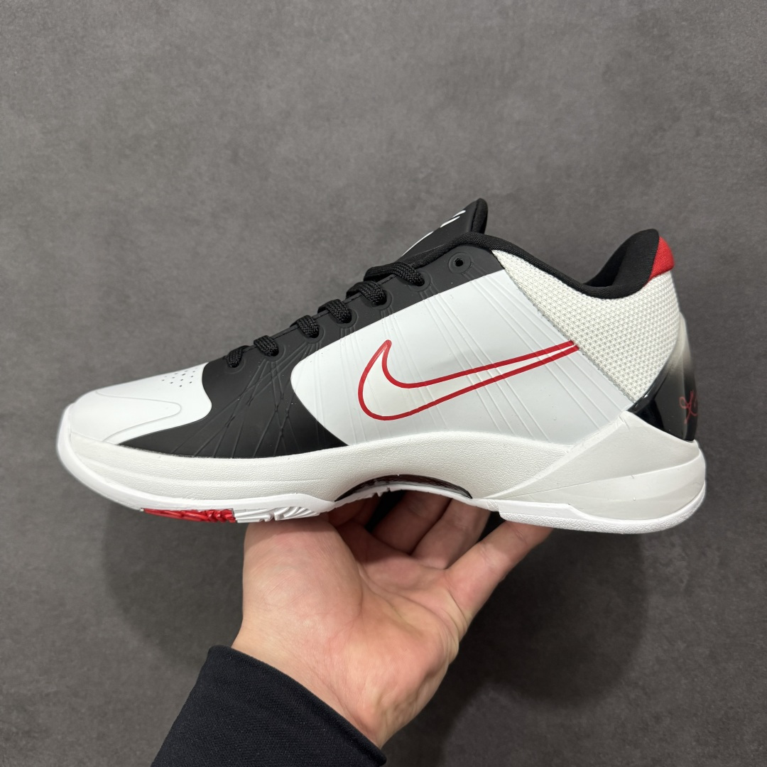 图片[2]-【定制版】纯原Nike Zoom Kobe V 马年限定 CNY新年款 耐克 科比5代系列 低帮复刻实战运动低帮文化篮球鞋 纯原版本 鞋头和鞋舌采用透气运动网布制成 采用更为挺拔的鞋口设计 为脚踝带来更佳的包裹与支撑感 侧面独特波纹纹理细节 打破了单调 赋予鞋子灵动与活力的视觉体验 货号：CD4991-863 尺码：38 38.5 39 40 40.5 41 42 42.5 43 44 45 46-选品中心