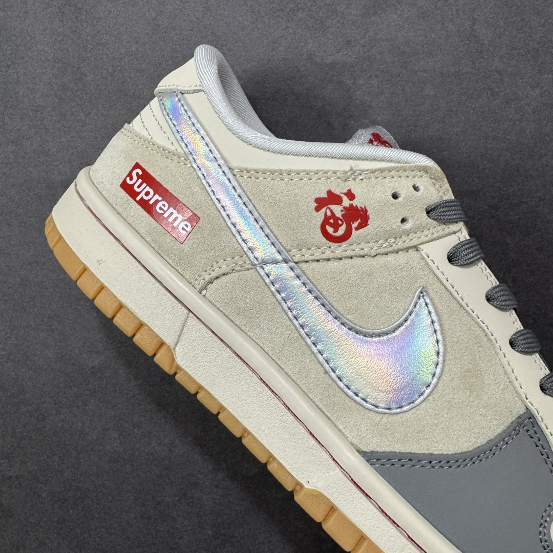 图片[6]-【定制版】Nike SB Dunk Low“马年限定——米灰银镭射” 高端私人定制 低帮休闲板鞋 定制鞋盒 大厂纯原品质出货 超高清洁度 皮料切割干净无任何毛边 细节完美 货号：NH0601-482 尺码：36 36.5 37.5 38 38.5 39 40 40.5 41 42 42.5 43 44 44.5 45-选品中心