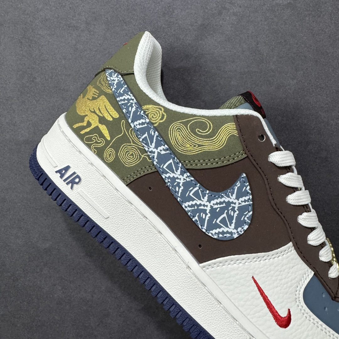 图片[6]-【定制版】NIke Air Force 1 \’07 Low “马年限定–青褐织云金纹” 空军一号低帮 运动鞋 休闲鞋 折边针车 工艺难度大 原楦头原纸板 高端定制鞋盒 原厂鞋底 超高清洁度 细节完美 货号：NH0601-536 尺码：36 36.5 37.5 38 38.5 39 40 40.5 41 42 42.5 43 44 44.5 45-选品中心