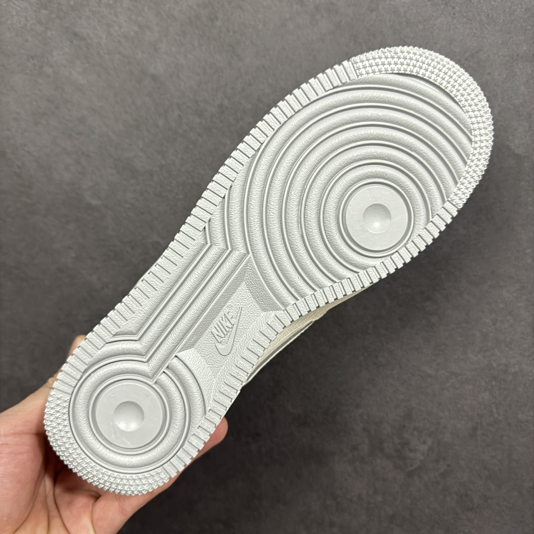 图片[9]-【定制版】Nike Air Force 1\’07 Low LV联名老花 空军一号低帮休闲板鞋  #原楦头原纸板 高端定制鞋盒 原厂鞋底 超高清洁度 细节完美 货号：LV2288-001  尺码：36 36.5 37.5 38 38.5 39 40 40.5 41 42 42.5 43 44 44.5 45-选品中心