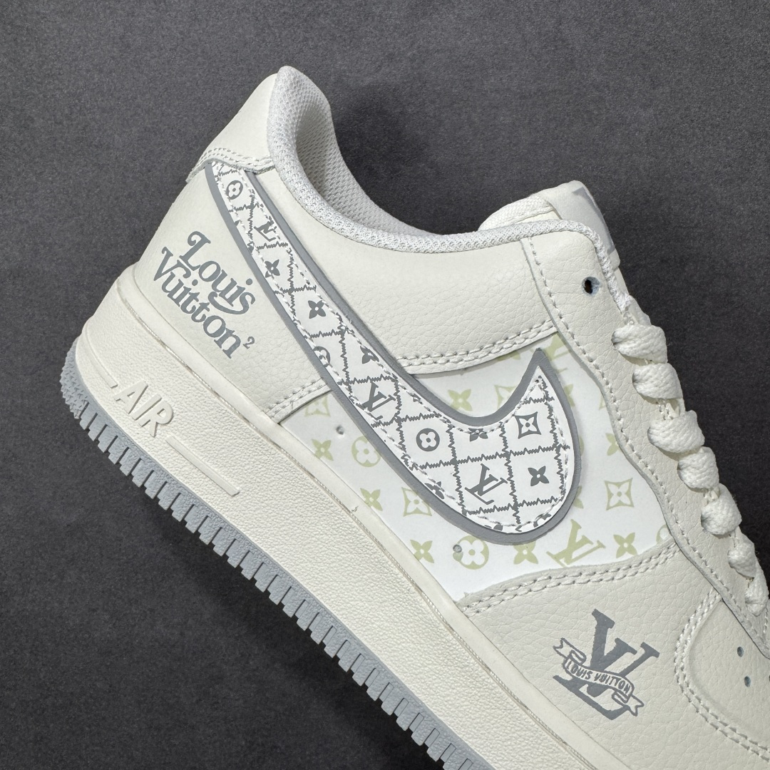 图片[6]-【定制版】Nike Air Force 1\’07 Low LV联名老花 空军一号低帮休闲板鞋  #原楦头原纸板 高端定制鞋盒 原厂鞋底 超高清洁度 细节完美 货号：LV2288-001  尺码：36 36.5 37.5 38 38.5 39 40 40.5 41 42 42.5 43 44 44.5 45-选品中心