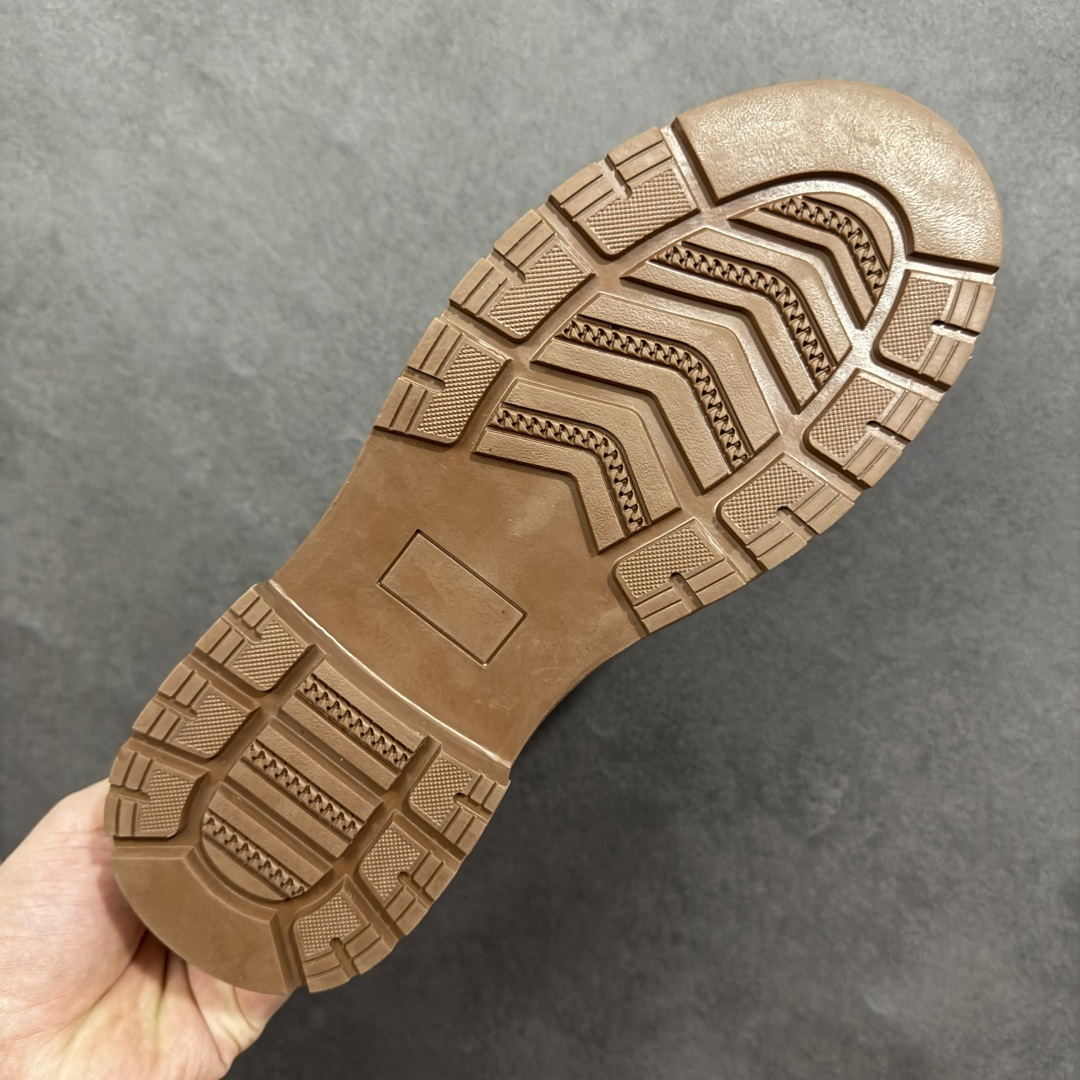 图片[9]-【广东纯原版】Timberland添柏岚/天伯伦 经典款 25ss新款中帮 经典再造 广东大厂出品 全新工艺升级 秋冬新款 原盒原包装 面料采用意大利🇮🇹进口手抓牛皮 搭配防臭防腐真皮乳胶鞋垫 给您完美的穿着体验 质量考究耐穿 型男必备 专治不帅 高品质脚感一流 全套官网统一包装 今年冬季防寒户外专用 日常随意搭配 货号： TB998971216 尺码：39 40 41 42 43 44-选品中心