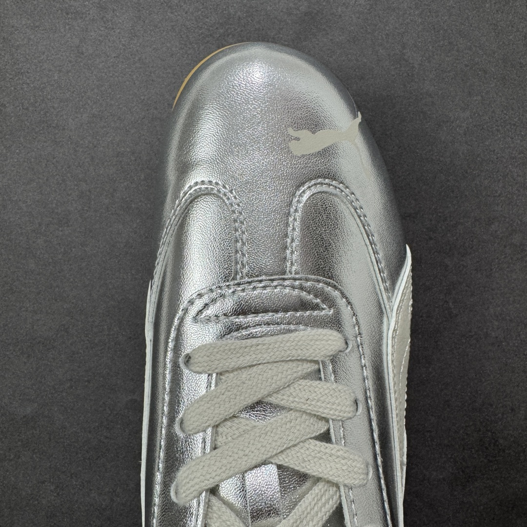 图片[8]-【公司级】Puma Speedcet OG 彪马低帮复古运动休闲赛车跑鞋 以趣味十足又前卫复古的设计引领潮流，将赛道精神融入街头时尚，开启前卫竞速之旅。融入经典配色，主打前卫复古风。鞋款的鞋侧以复古的流线造型，缀以经典Logo，巧妙吸睛；麂皮+网眼融合舒适鞋面，赋予了独特的个性美学，演绎赛车的无尽能量。 货号：406881-02 尺码：35.5-45-选品中心